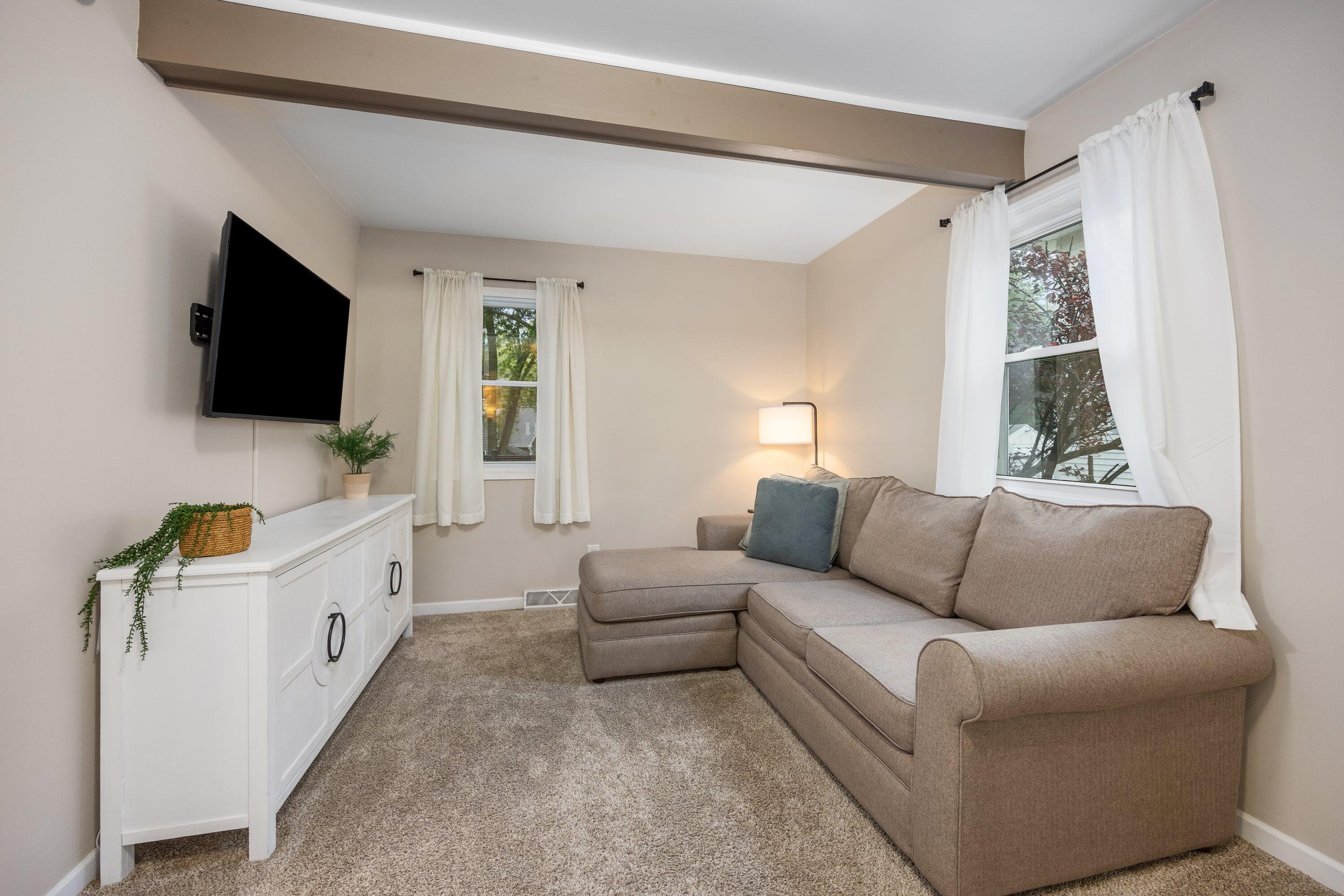 2531 Longmeadow Street NW Grand Rapids MI 49504