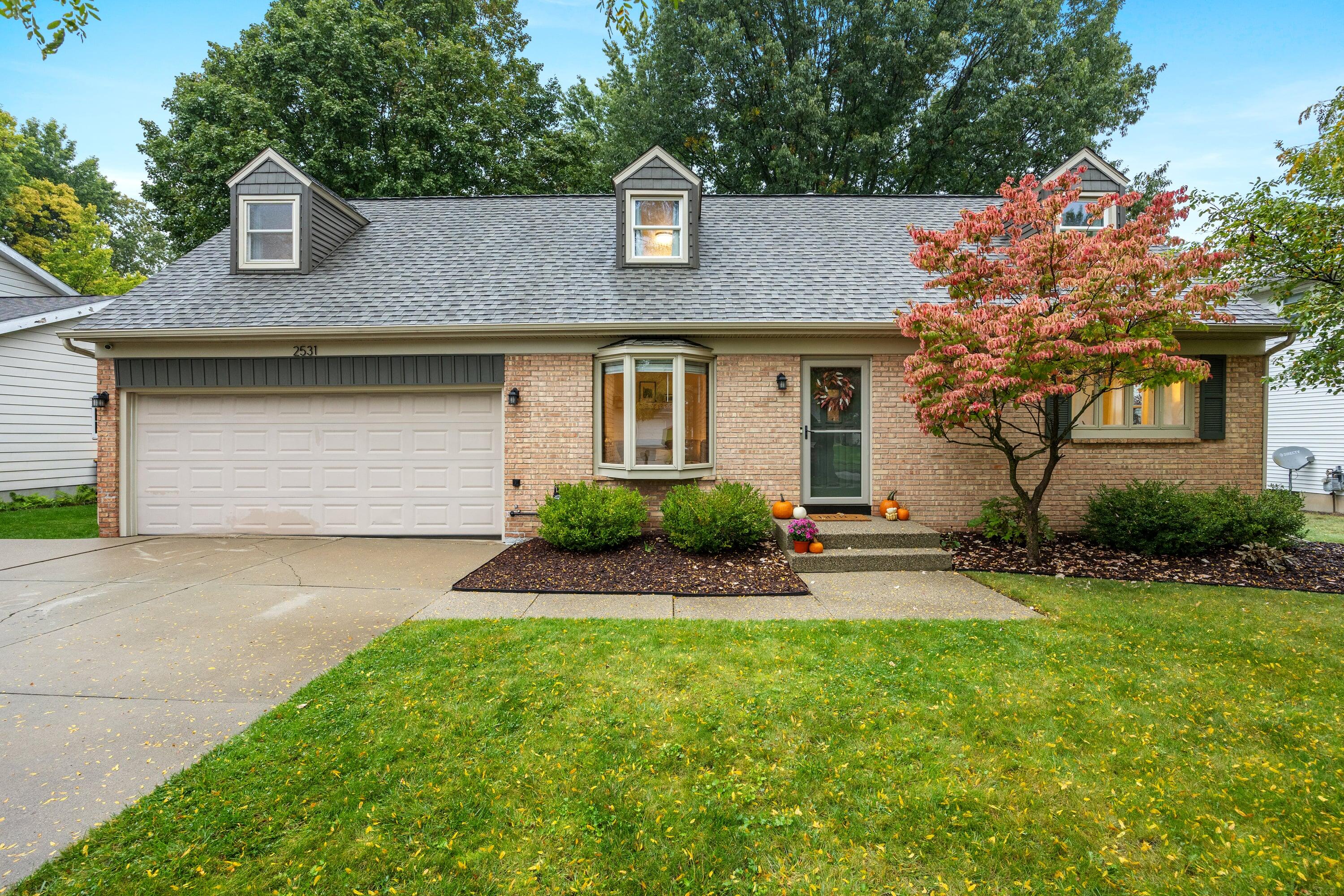 2531 Longmeadow Street NW Grand Rapids MI 49504
