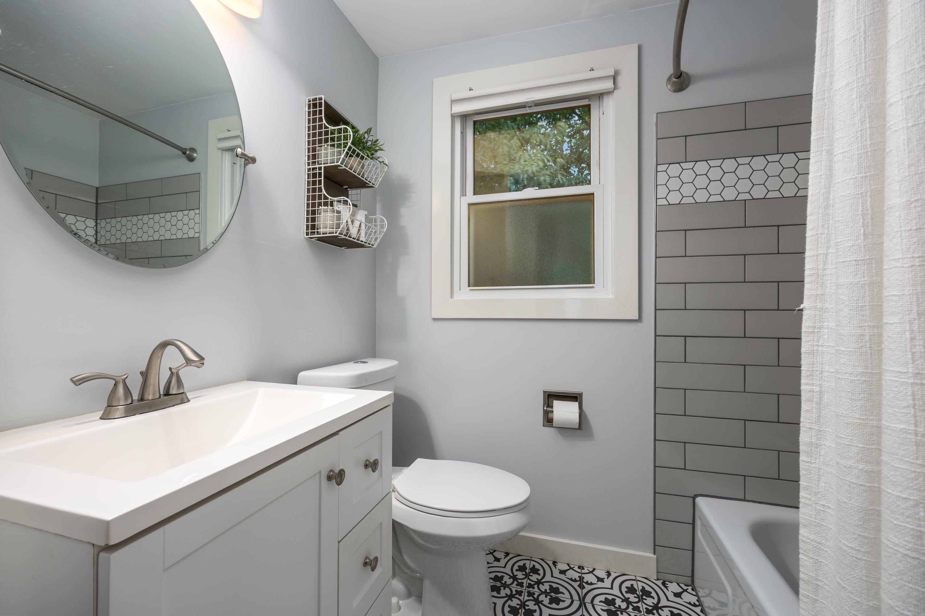 2531 Longmeadow Street NW Grand Rapids MI 49504