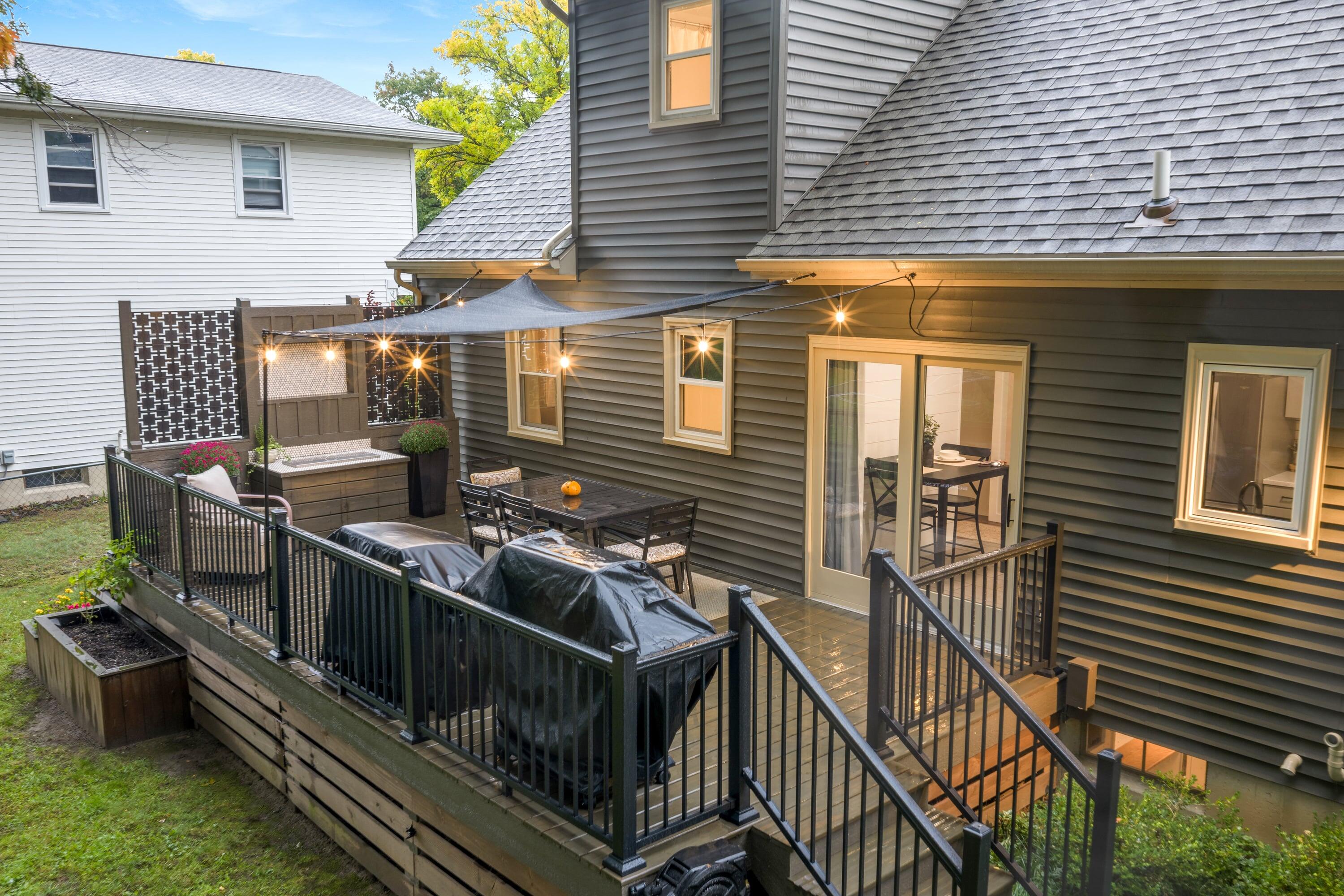 2531 Longmeadow Street NW Grand Rapids MI 49504