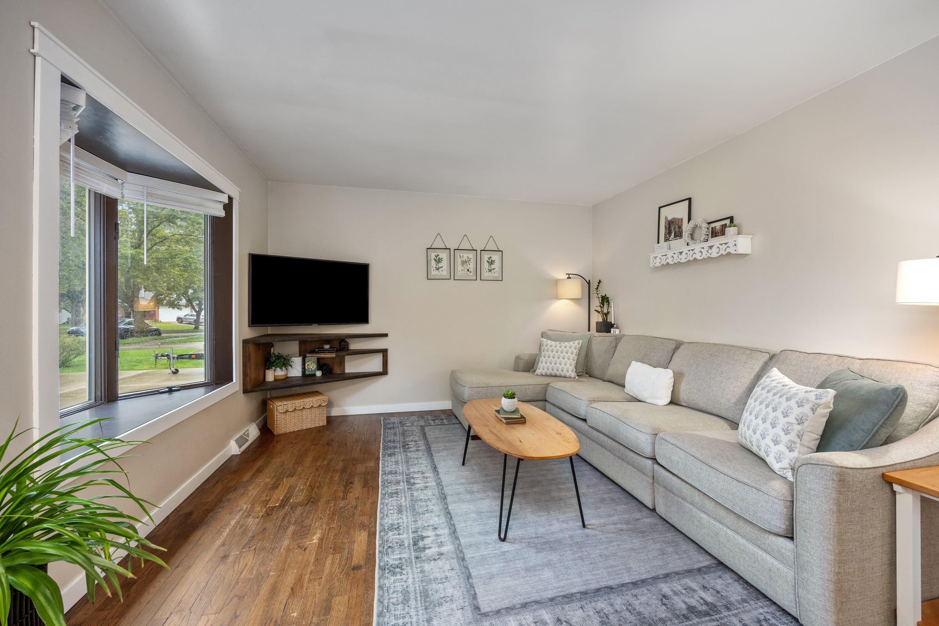 2531 Longmeadow Street NW Grand Rapids MI 49504