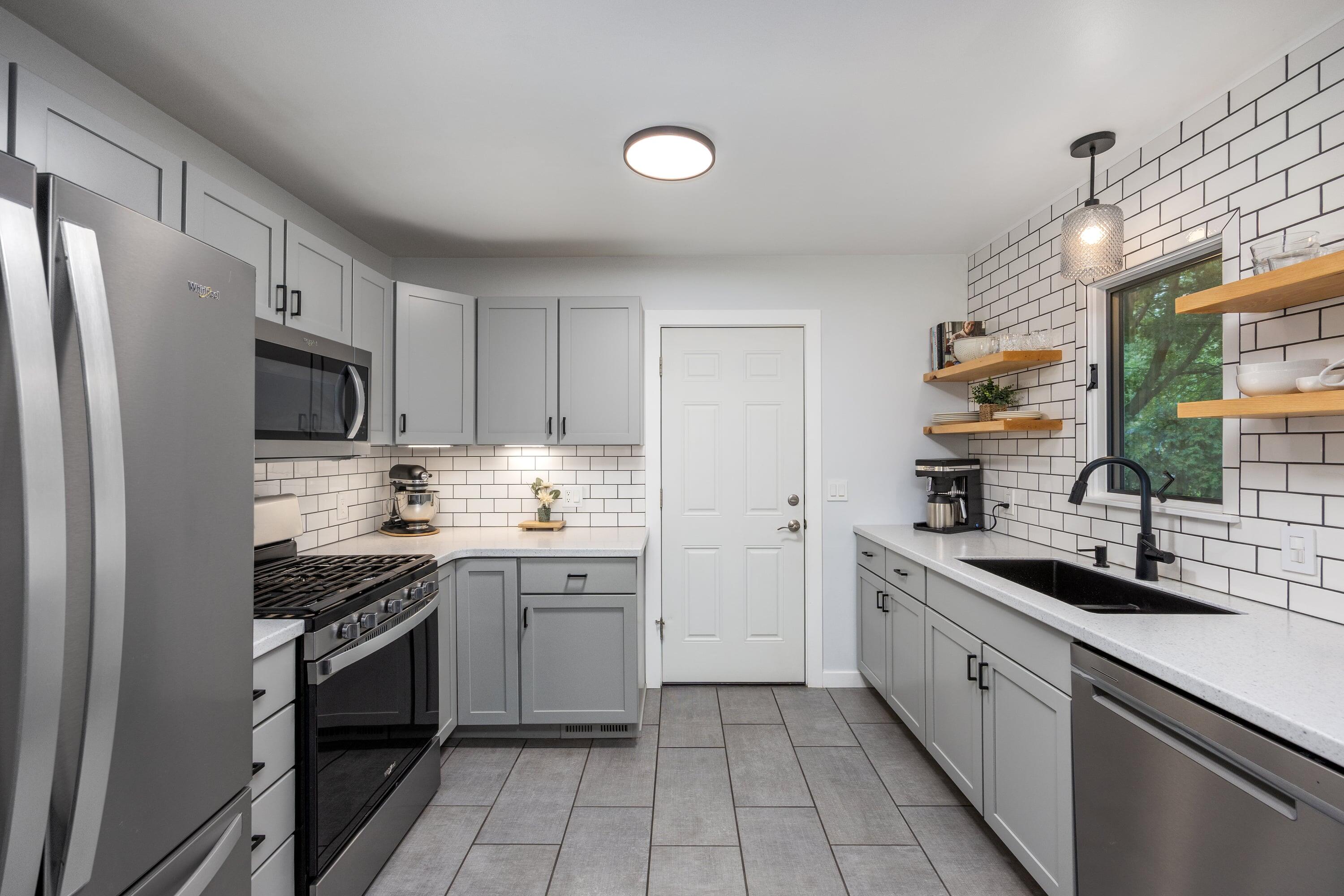 2531 Longmeadow Street NW Grand Rapids MI 49504