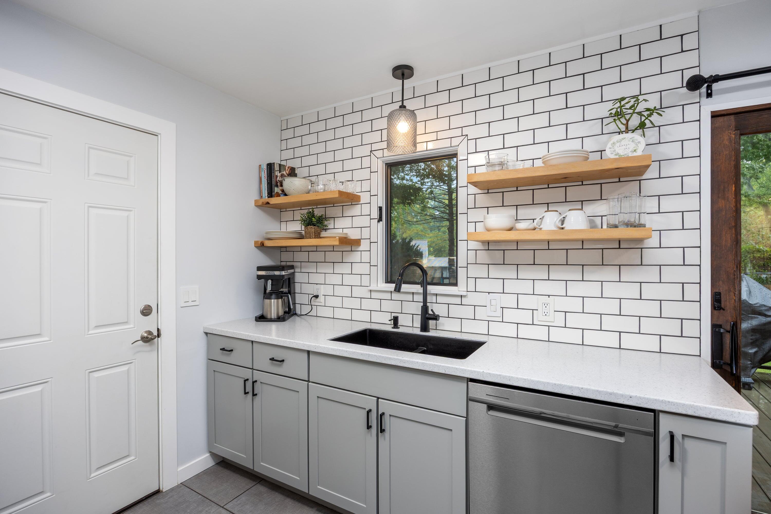 2531 Longmeadow Street NW Grand Rapids MI 49504
