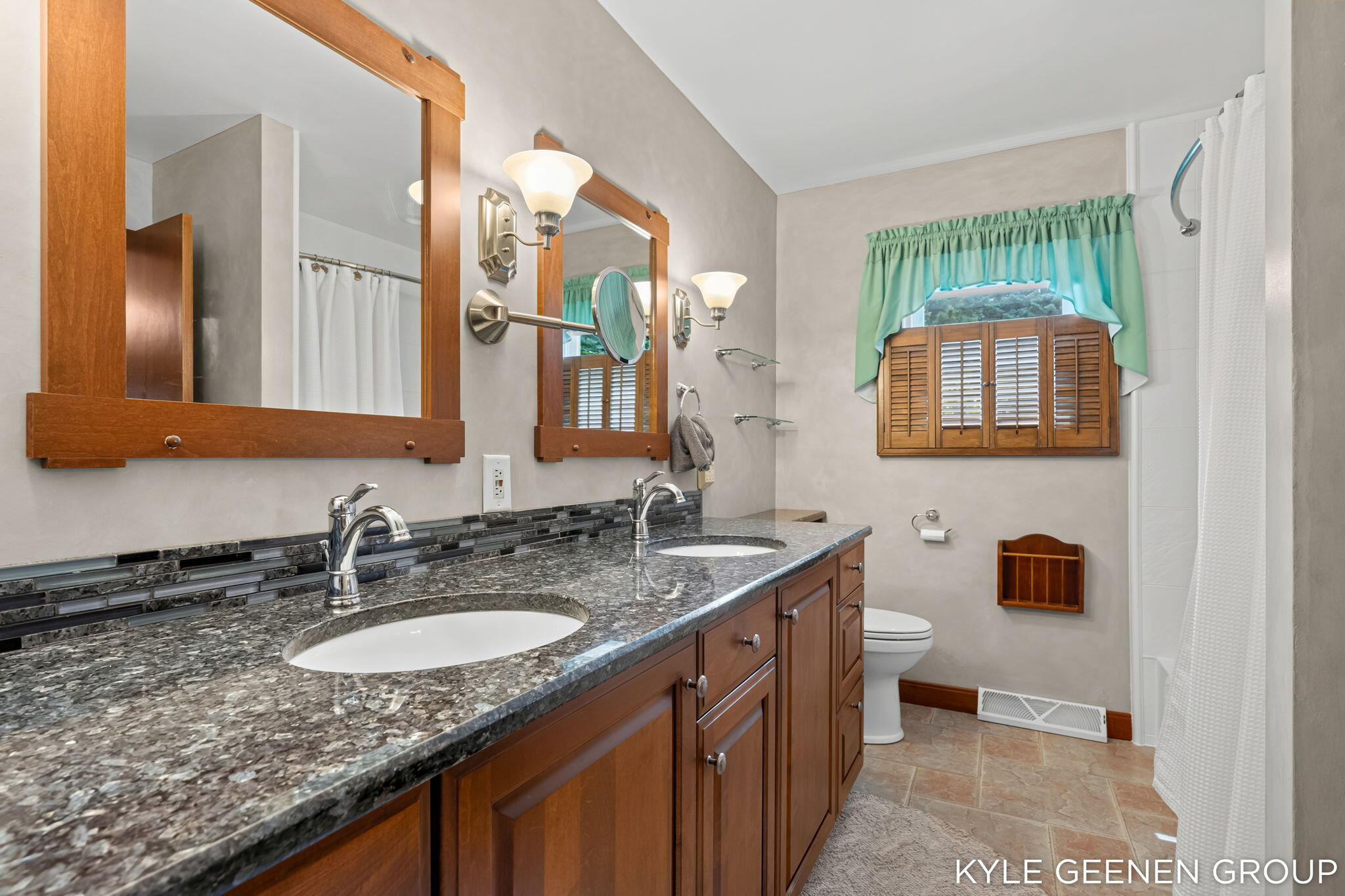 6392 Blue Jay Lane Holland MI 49423