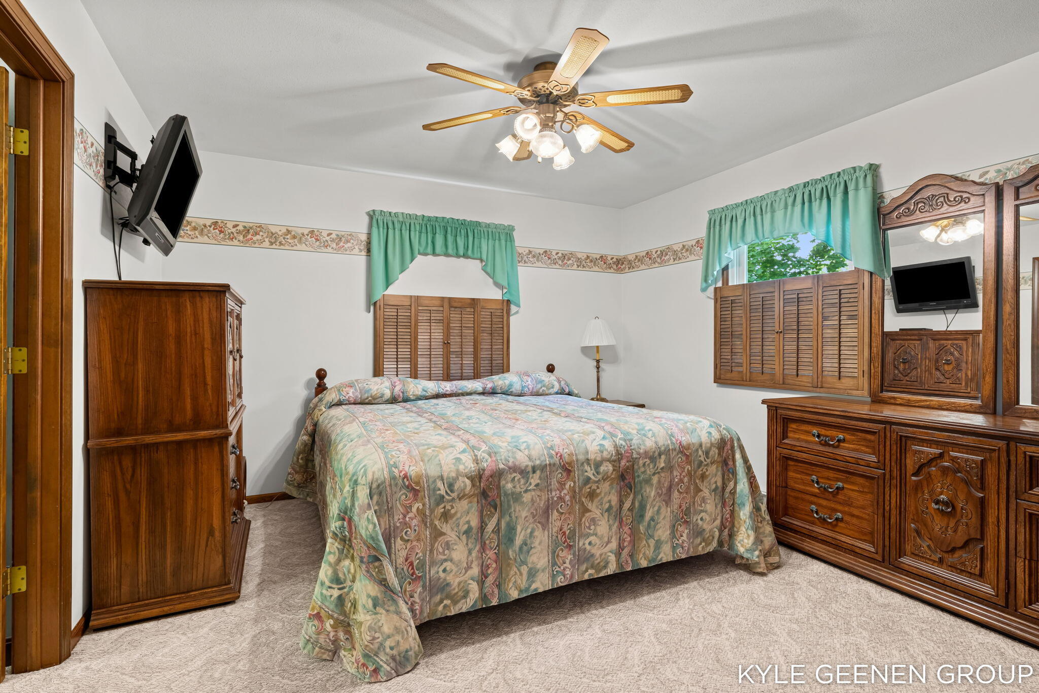 6392 Blue Jay Lane Holland MI 49423