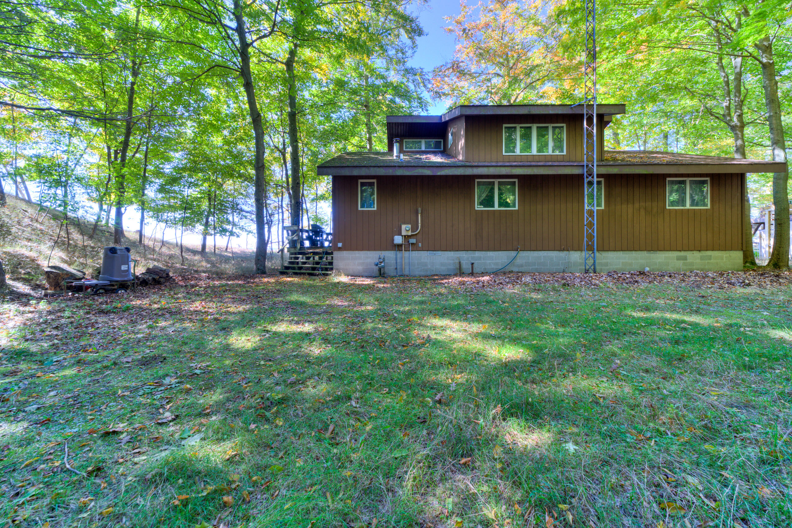 847 N Scenic Drive Muskegon MI 49445