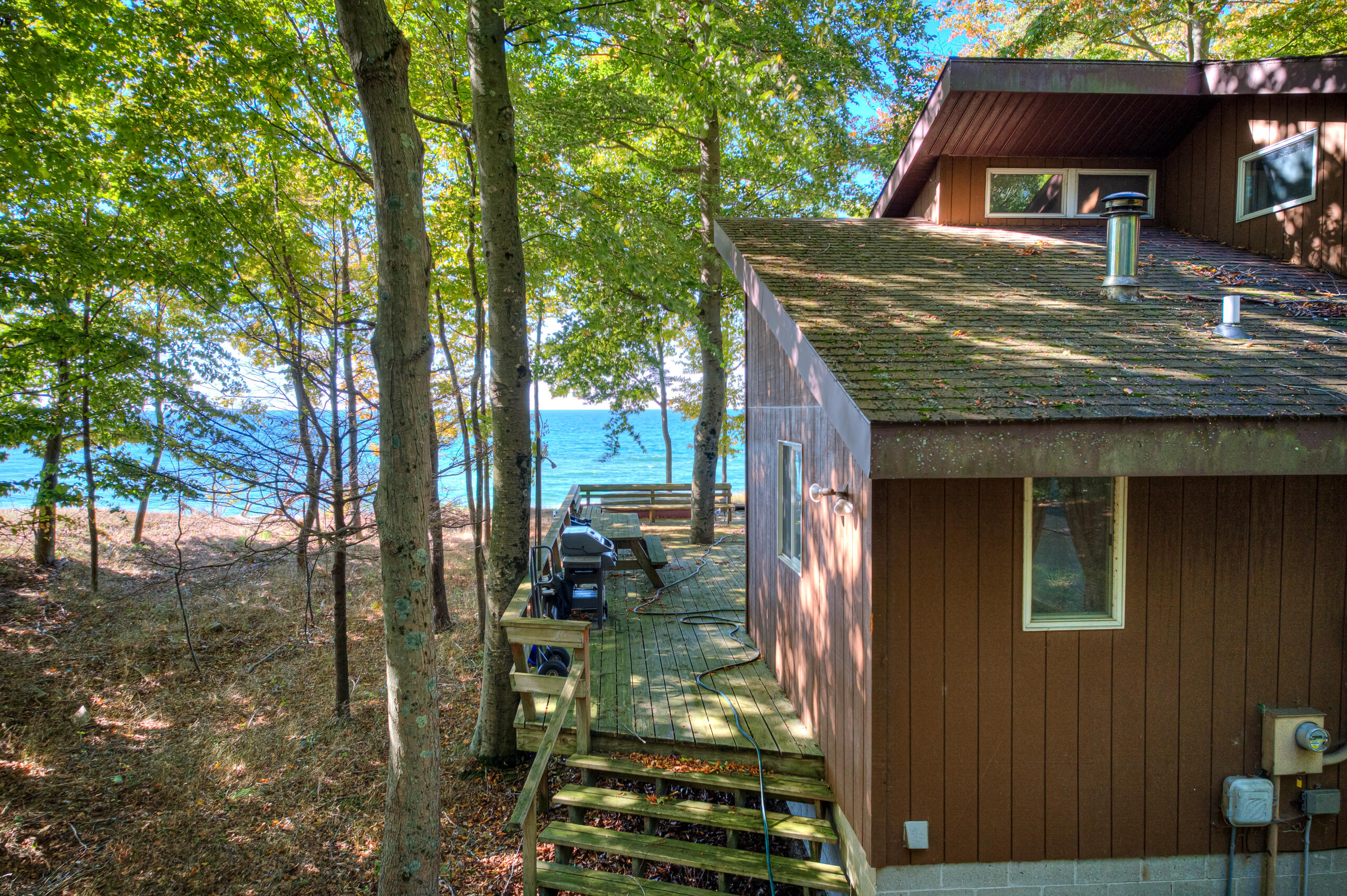 847 N Scenic Drive Muskegon MI 49445
