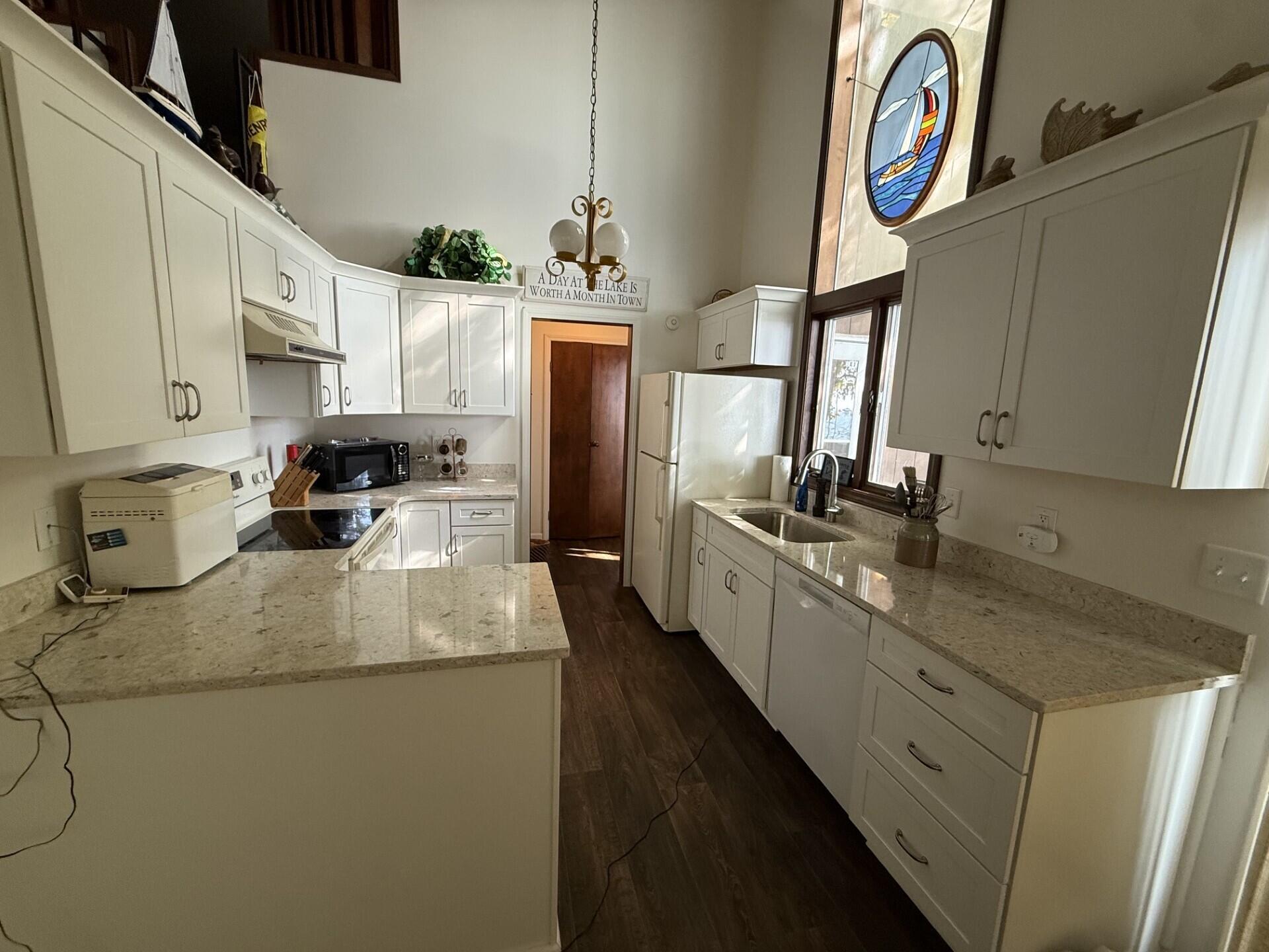 847 N Scenic Drive Muskegon MI 49445