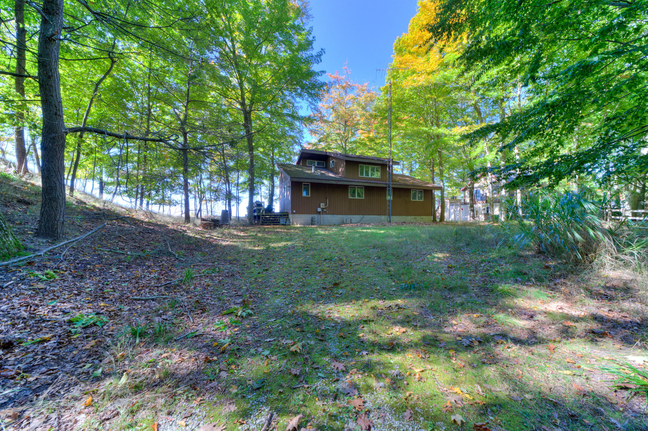 847 N Scenic Drive Muskegon MI 49445