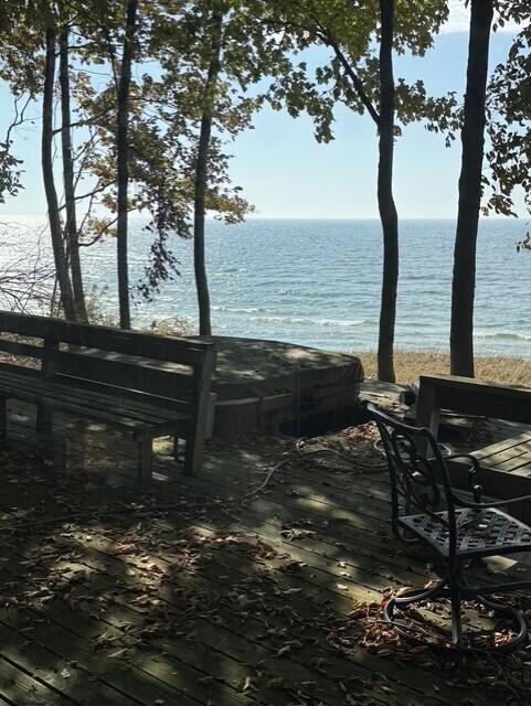 847 N Scenic Drive Muskegon MI 49445