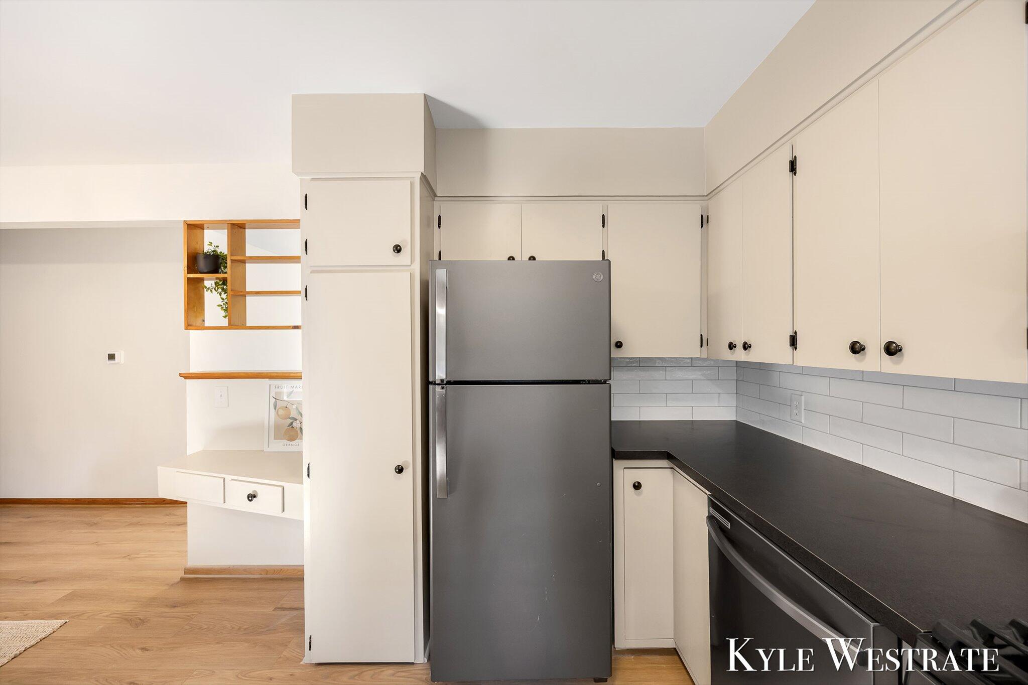1752 Lake Michigan Drive NW Grand Rapids MI 49504