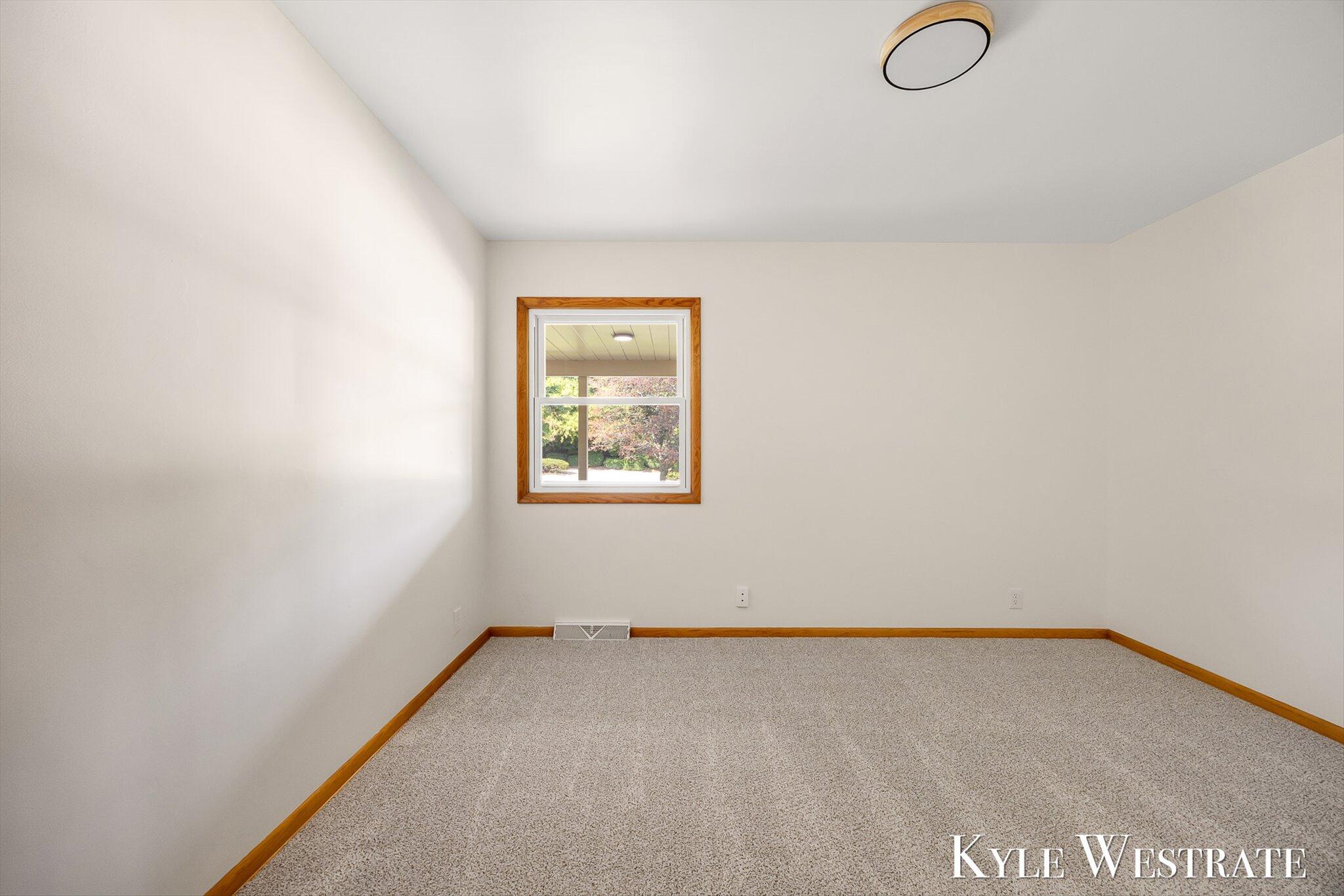 1752 Lake Michigan Drive NW Grand Rapids MI 49504