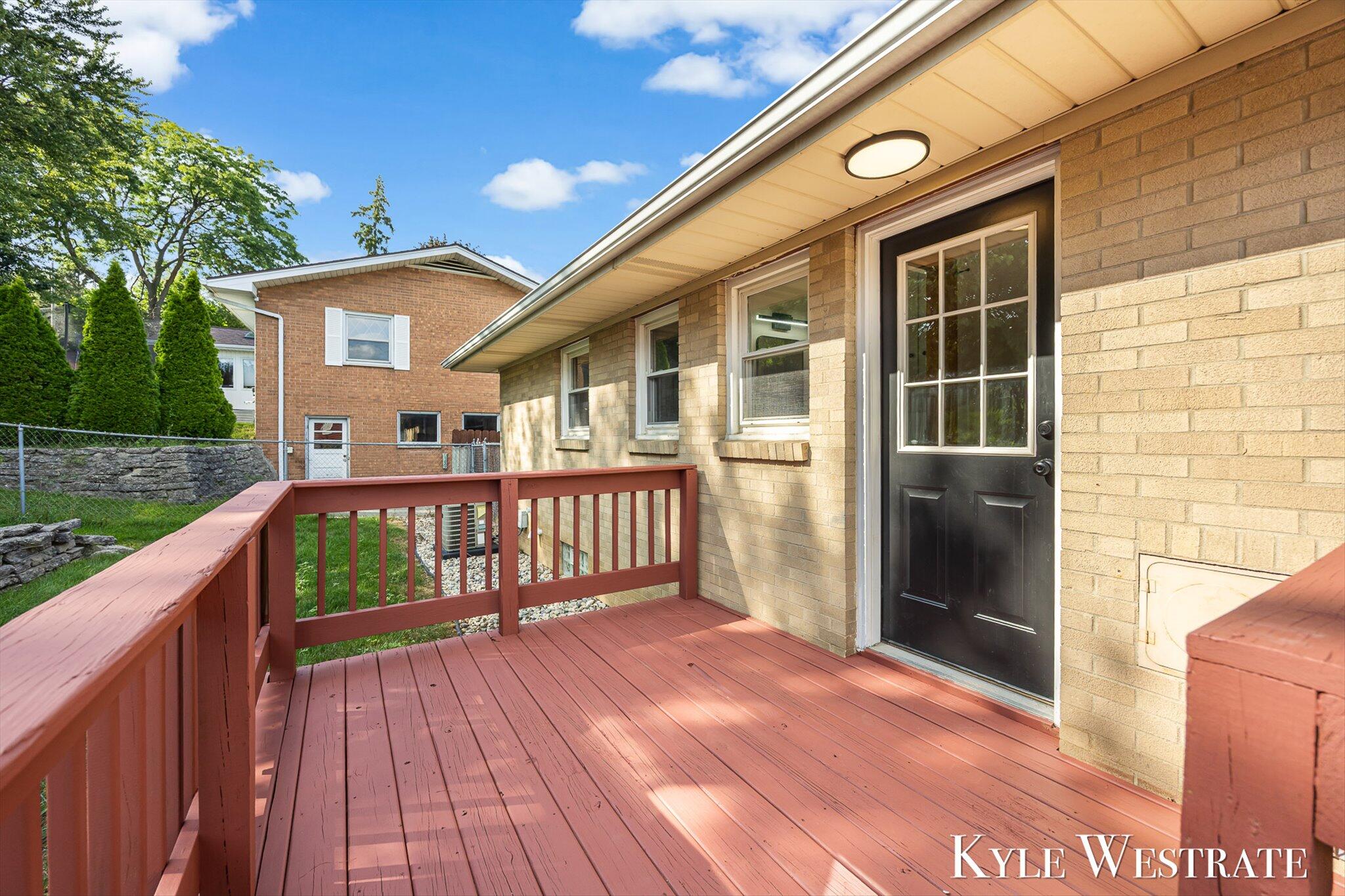 1752 Lake Michigan Drive NW Grand Rapids MI 49504