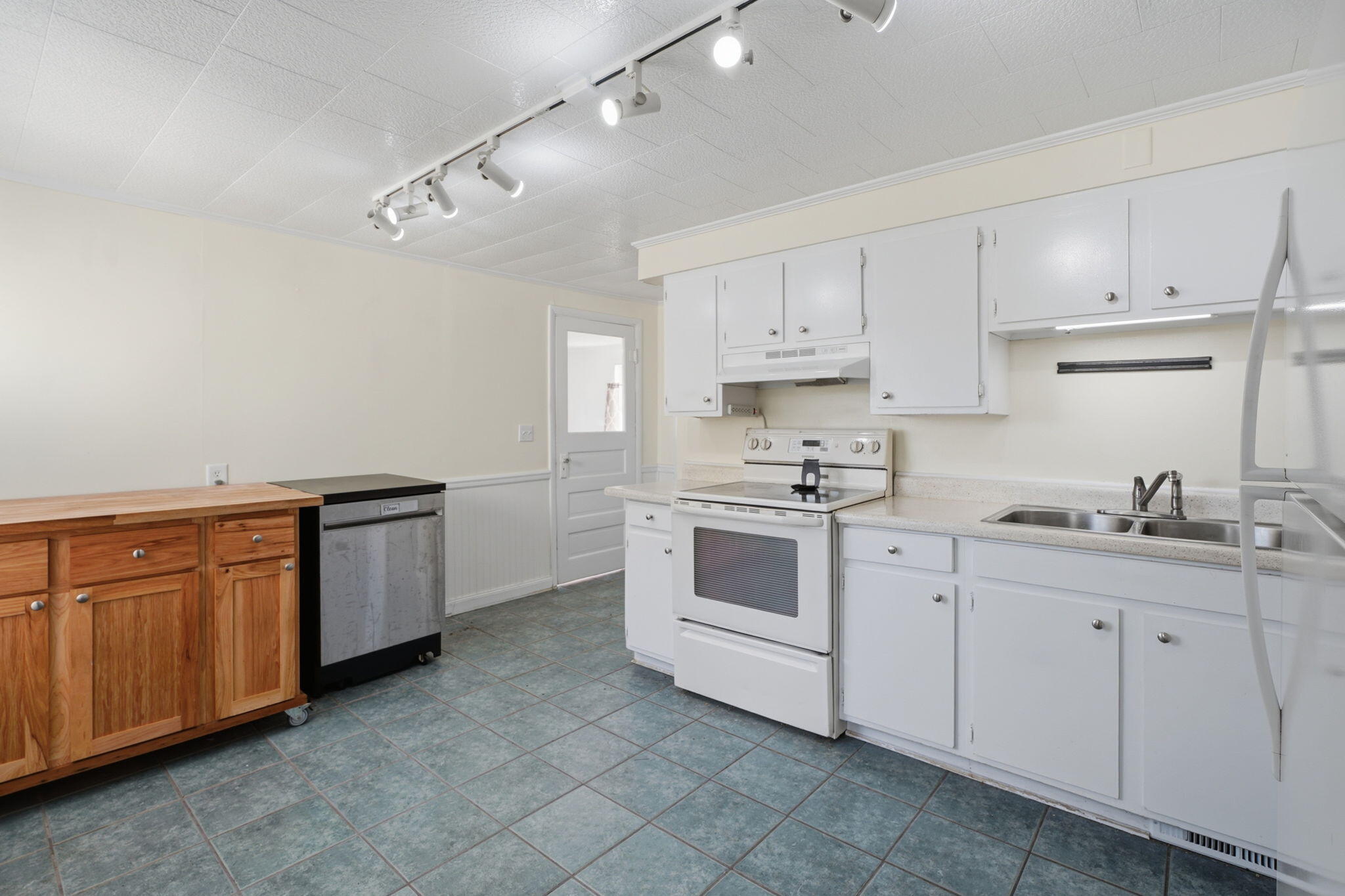 579 38th Street Allegan MI 49010