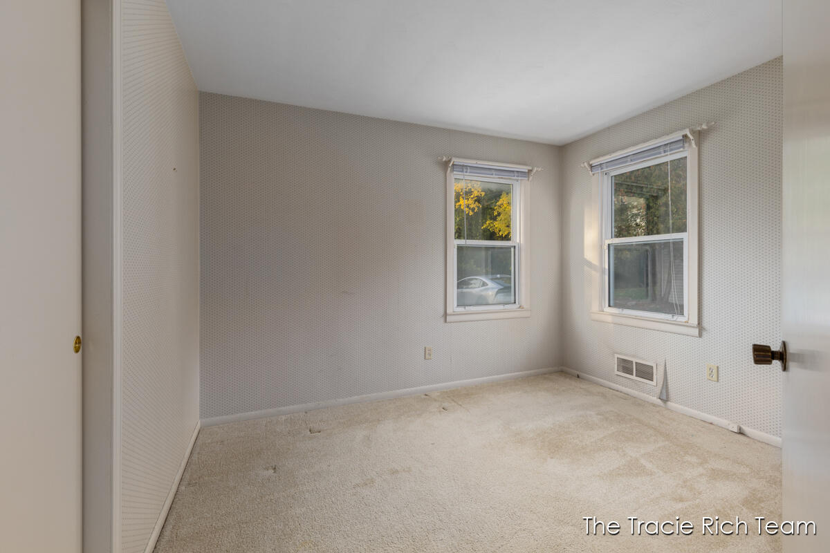 2715 E Beltline Avenue NE Grand Rapids MI 49525
