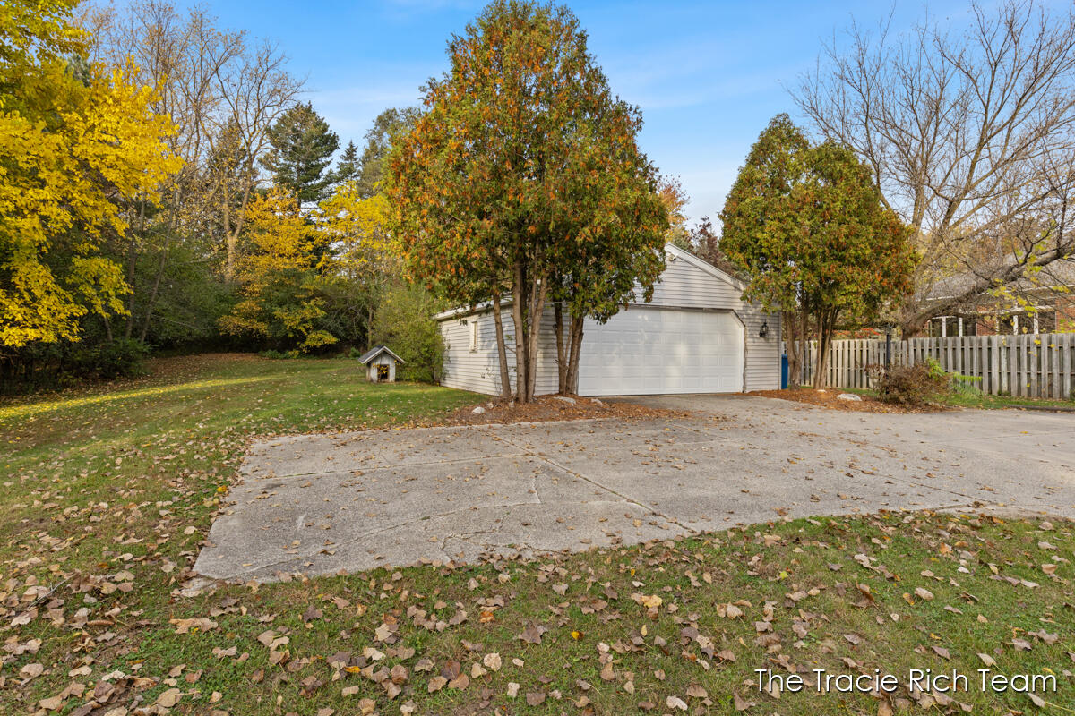 2715 E Beltline Avenue NE Grand Rapids MI 49525