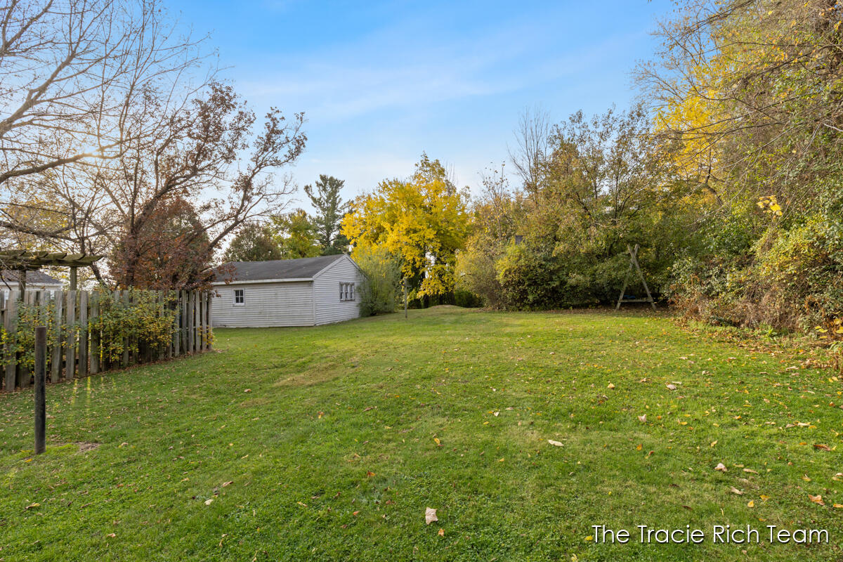 2715 E Beltline Avenue NE Grand Rapids MI 49525
