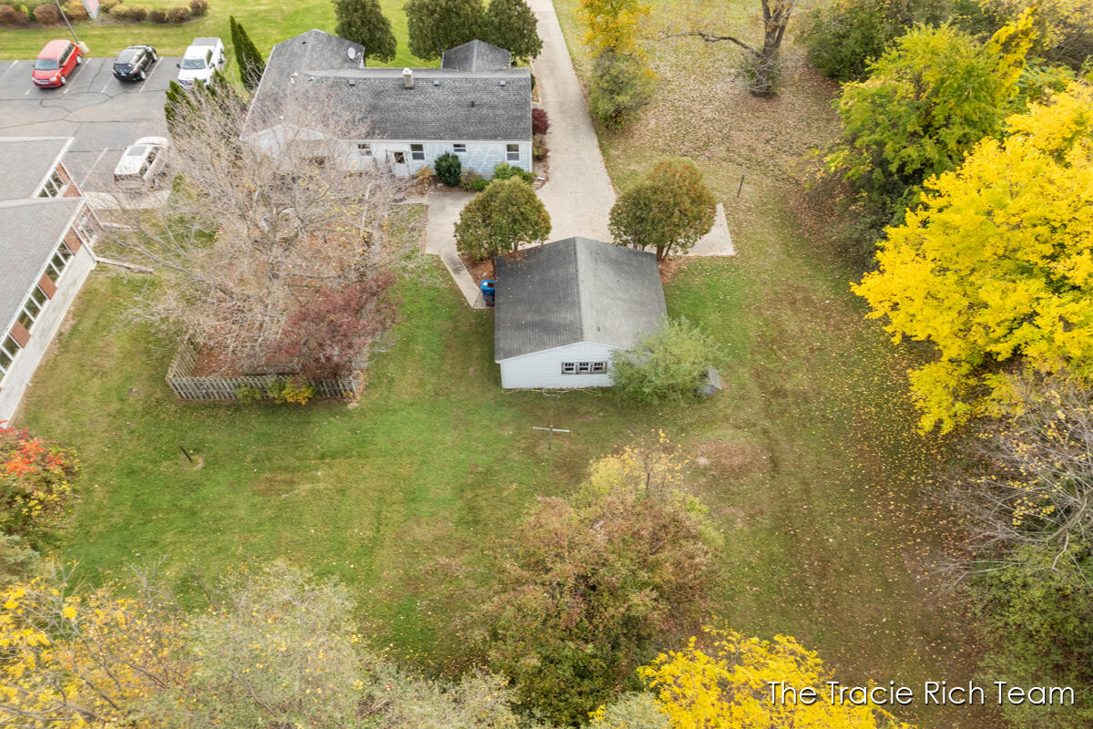 2715 E Beltline Avenue NE Grand Rapids MI 49525