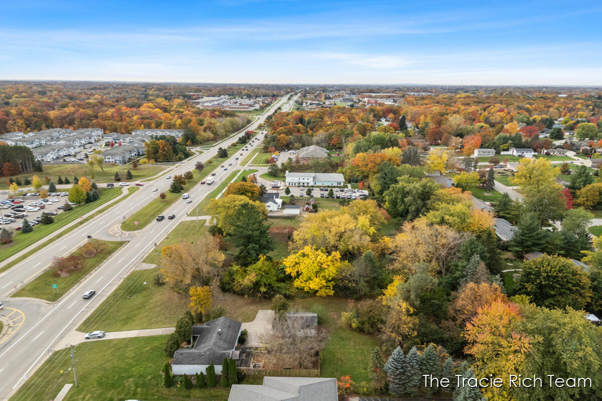 2715 E Beltline Avenue NE Grand Rapids MI 49525