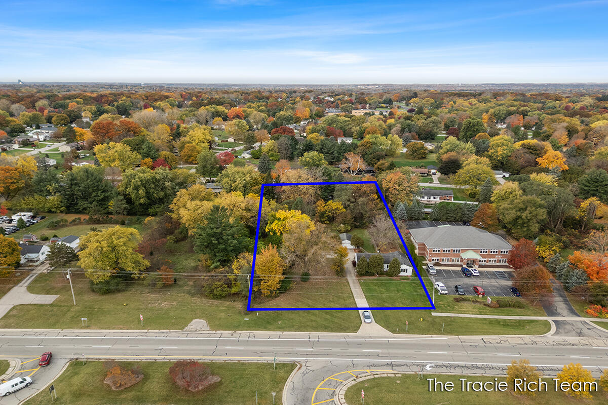 2715 E Beltline Avenue NE Grand Rapids MI 49525