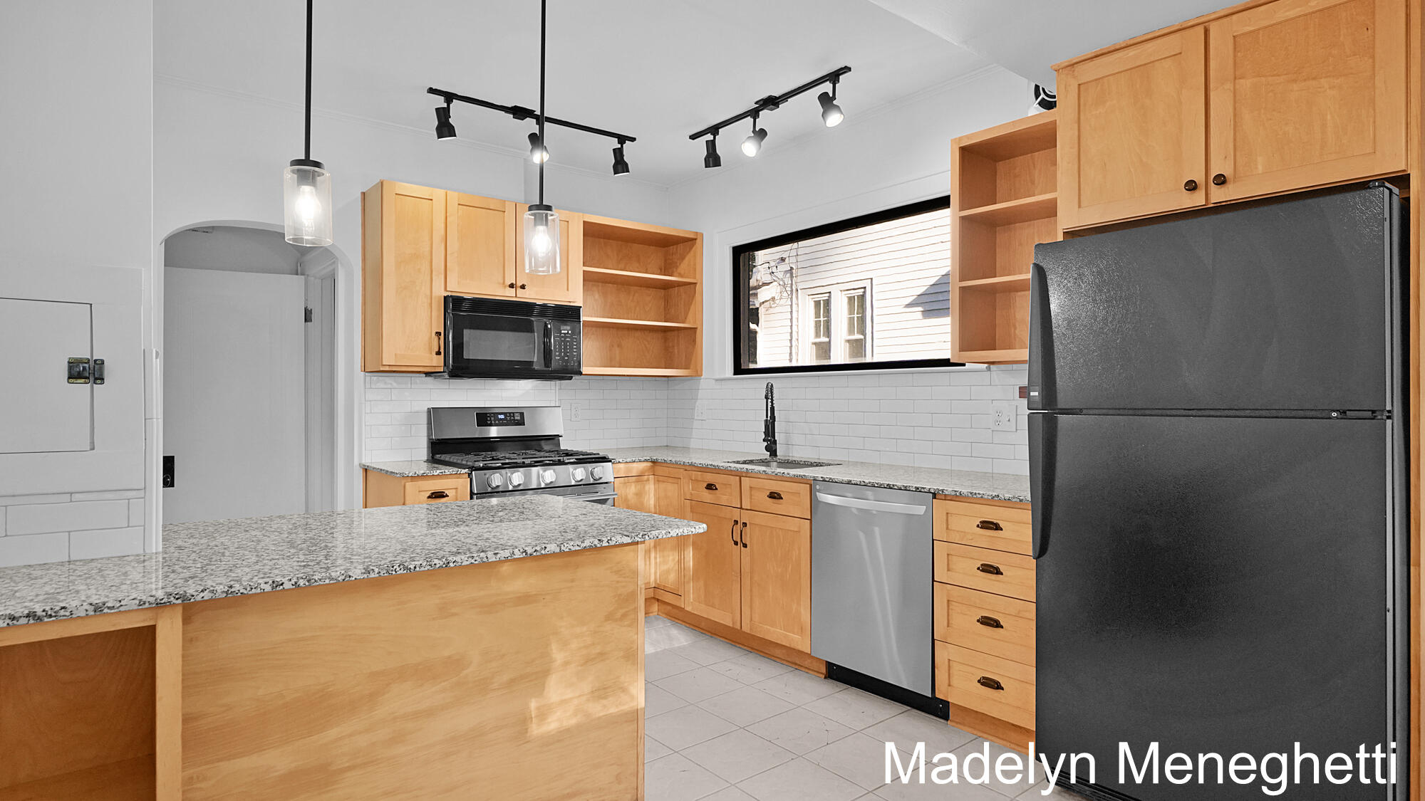 104 Mayfield Avenue NE Grand Rapids MI 49503