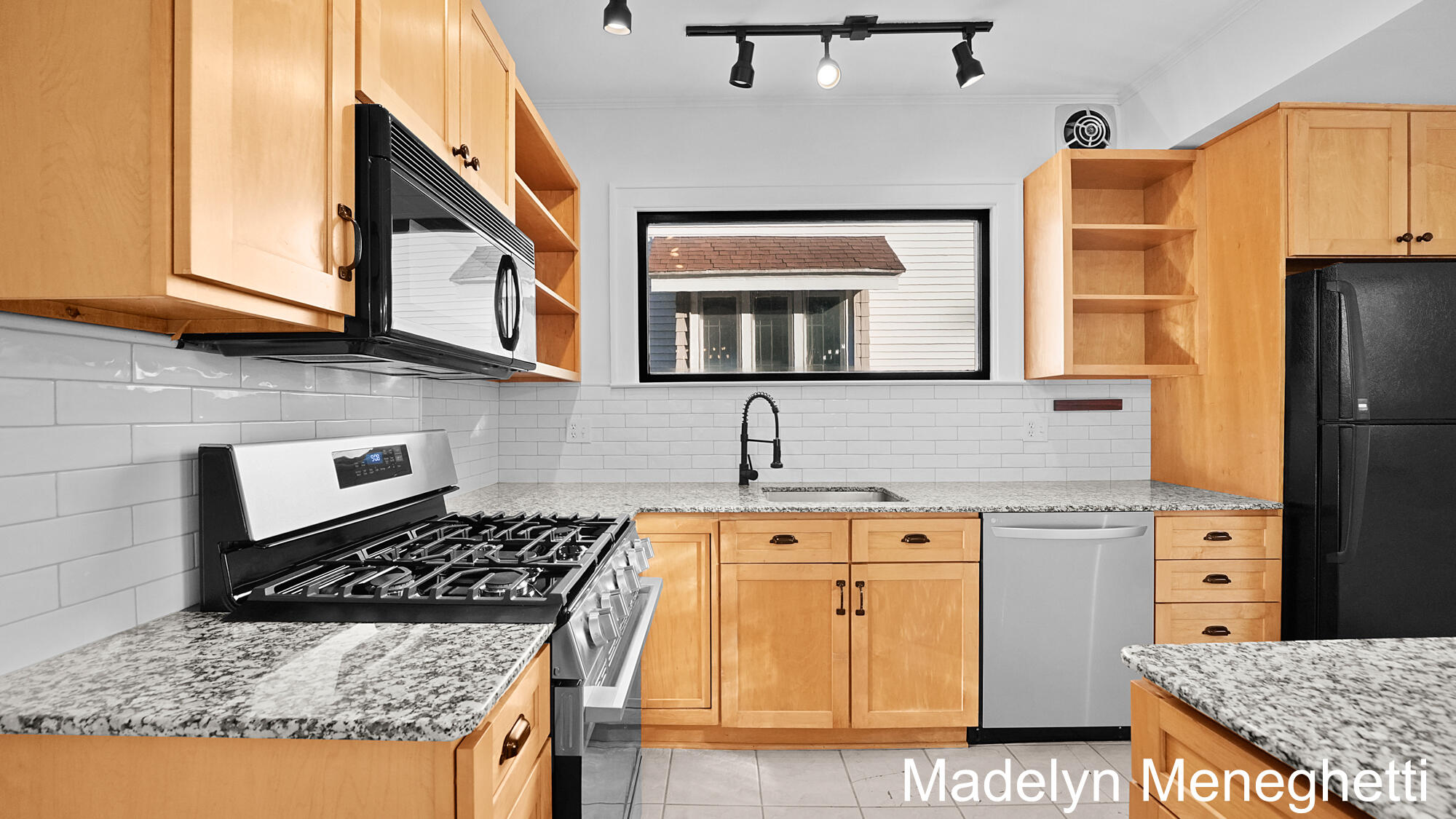 104 Mayfield Avenue NE Grand Rapids MI 49503