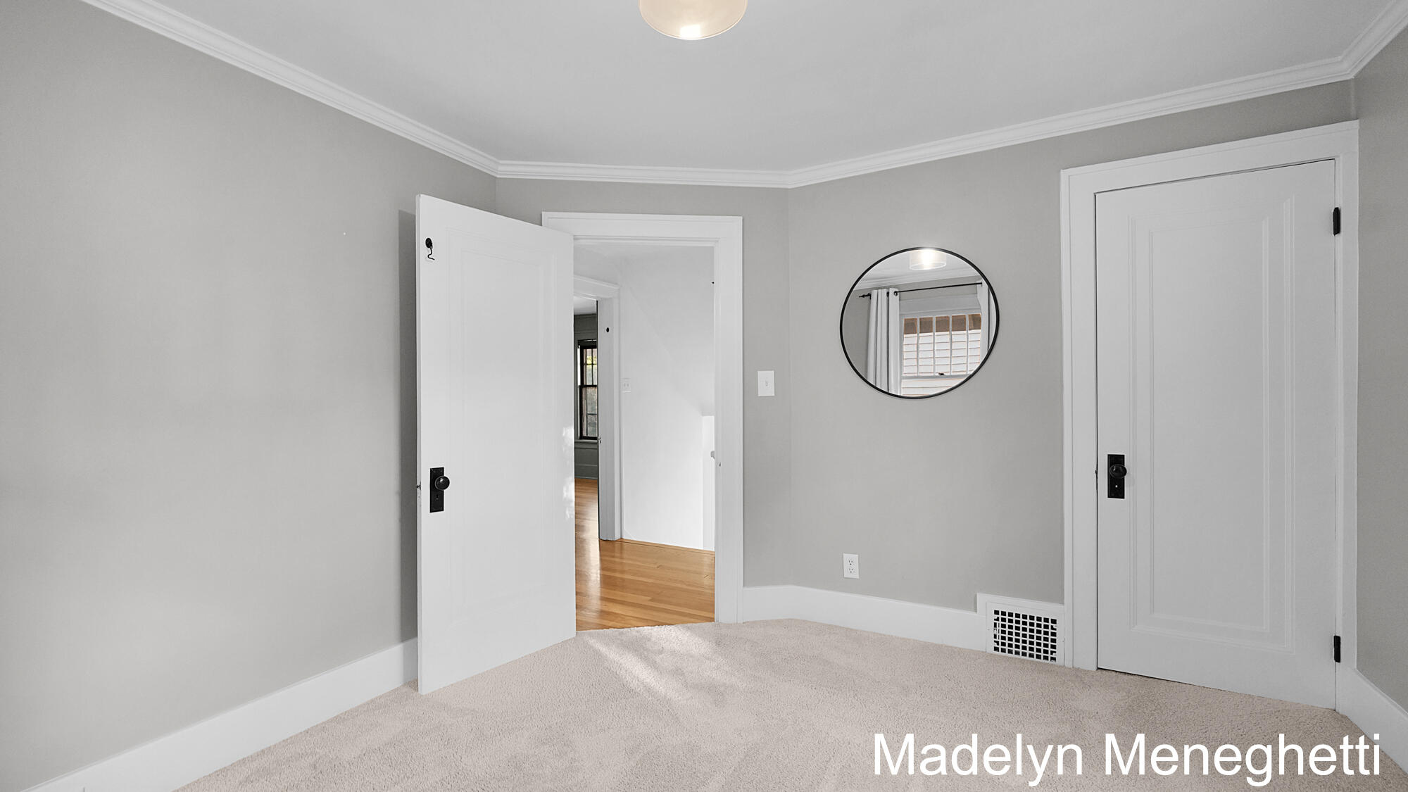 104 Mayfield Avenue NE Grand Rapids MI 49503