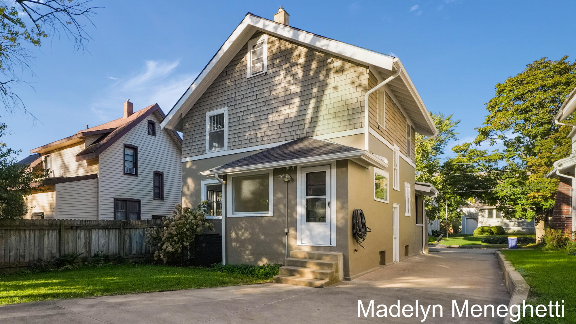 104 Mayfield Avenue NE Grand Rapids MI 49503