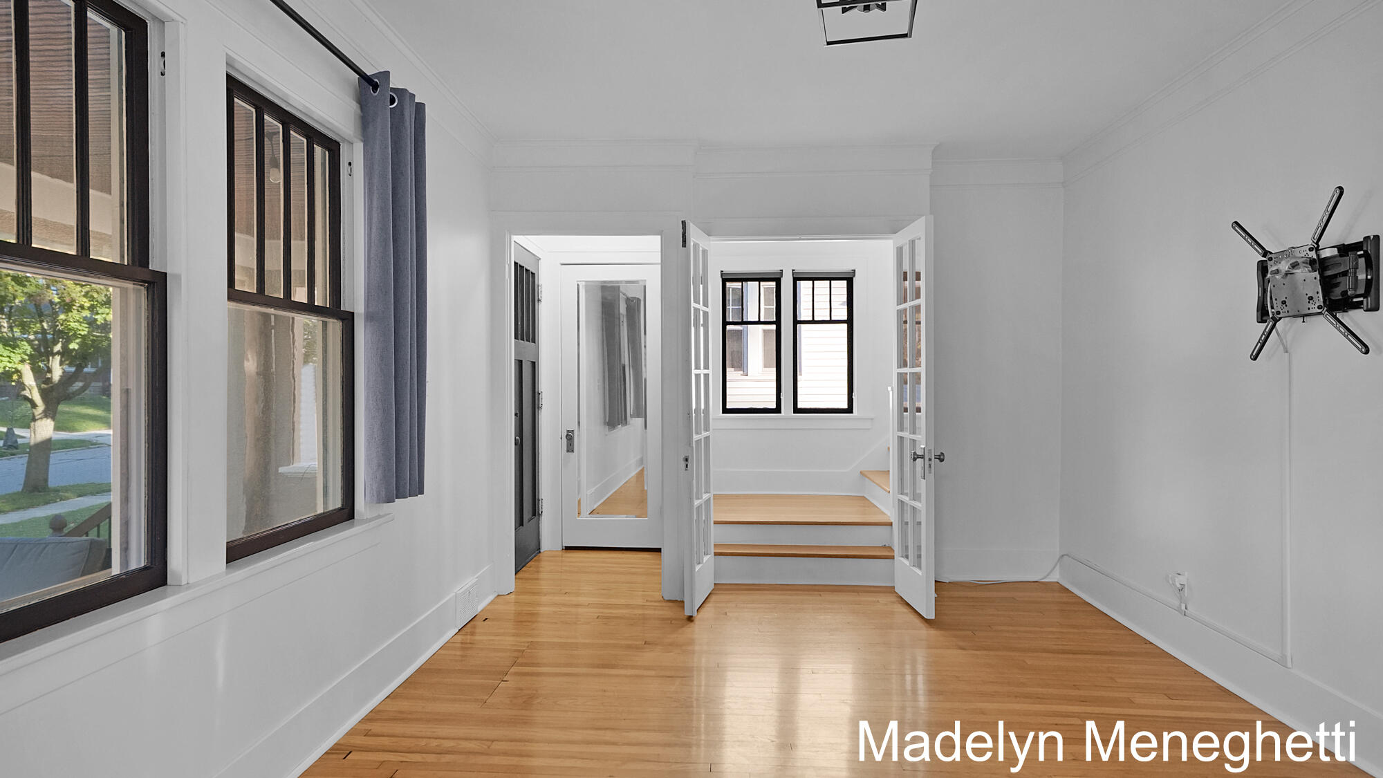 104 Mayfield Avenue NE Grand Rapids MI 49503