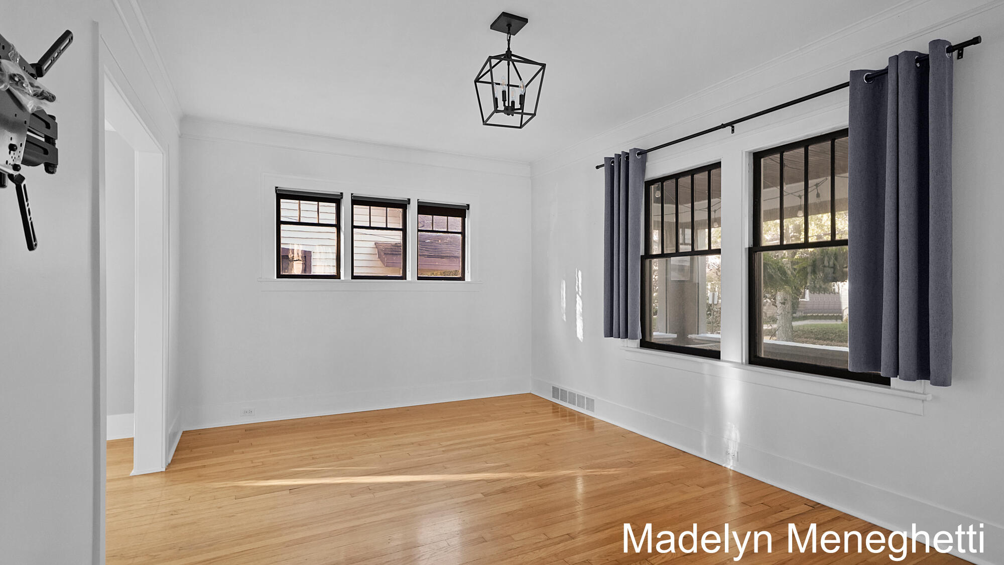 104 Mayfield Avenue NE Grand Rapids MI 49503