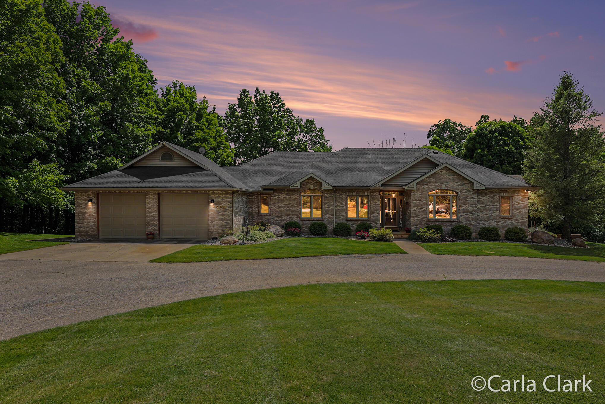 9899 Twelve Point Drive NE Rockford MI 49341