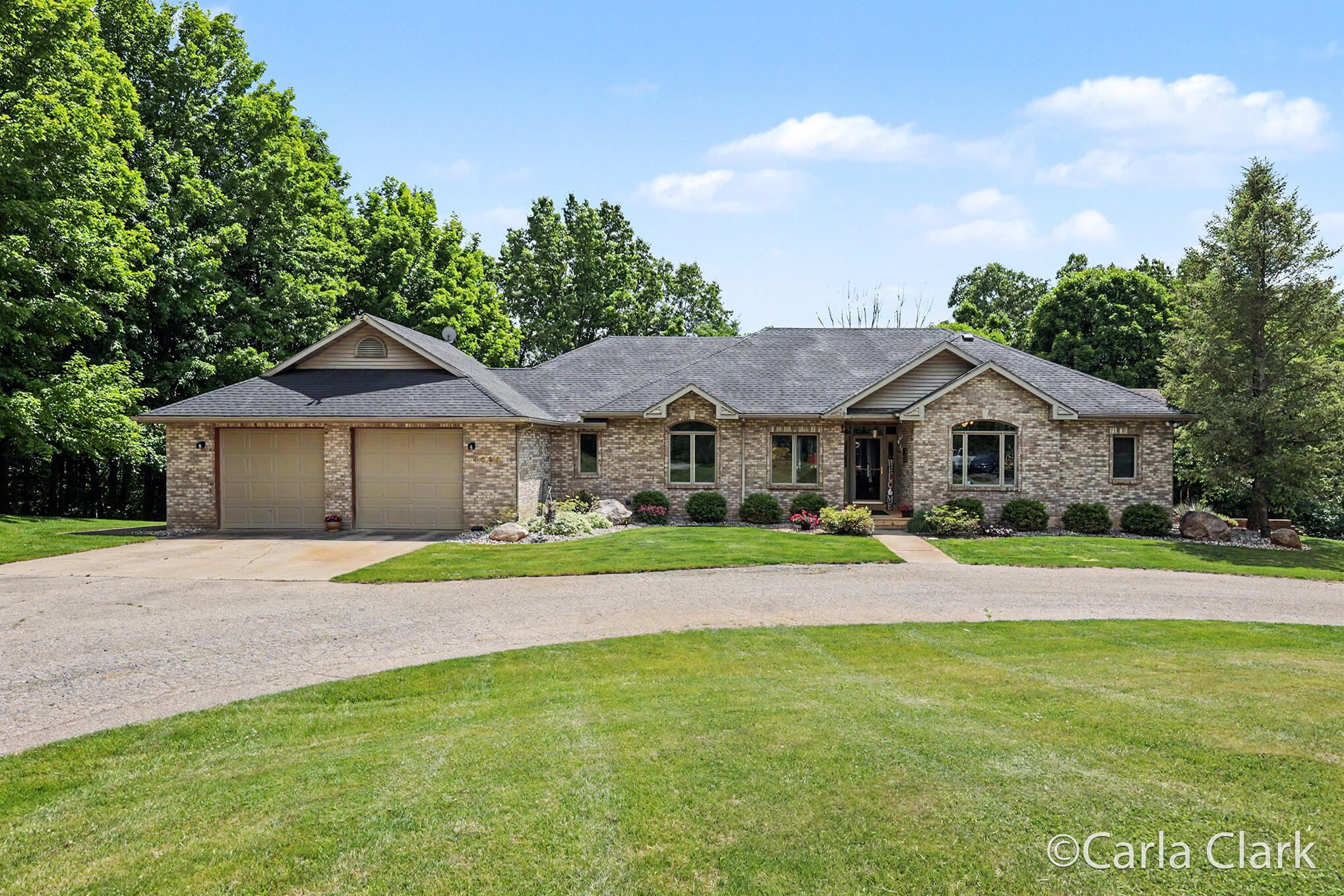 9899 Twelve Point Drive NE Rockford MI 49341