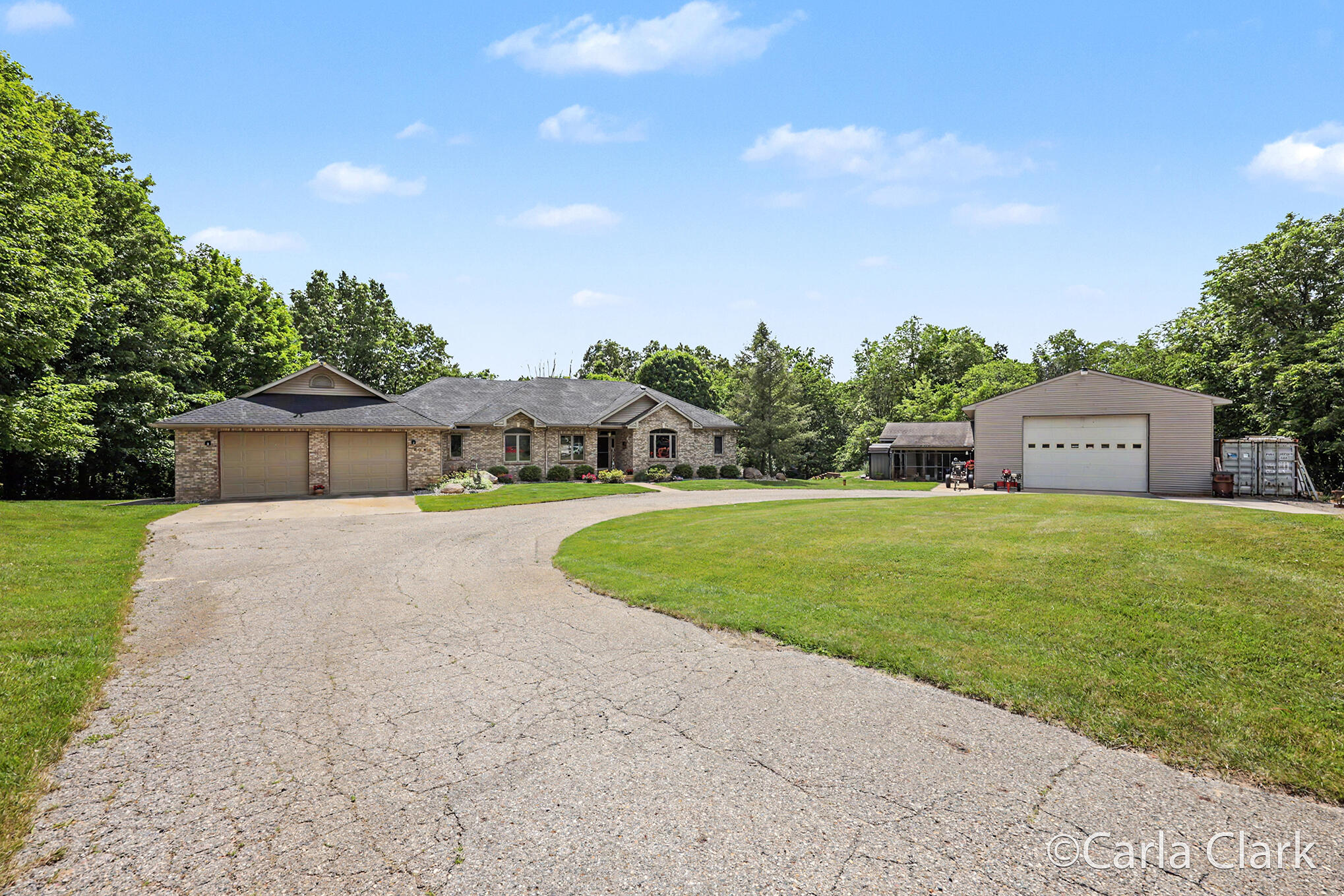 9899 Twelve Point Drive NE Rockford MI 49341