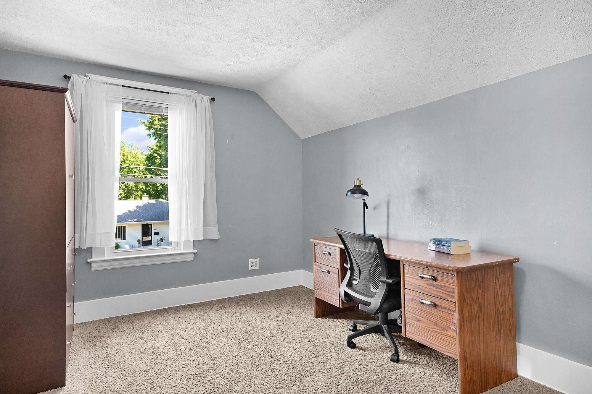 604 Hubbard Street NE Grand Rapids MI 49525