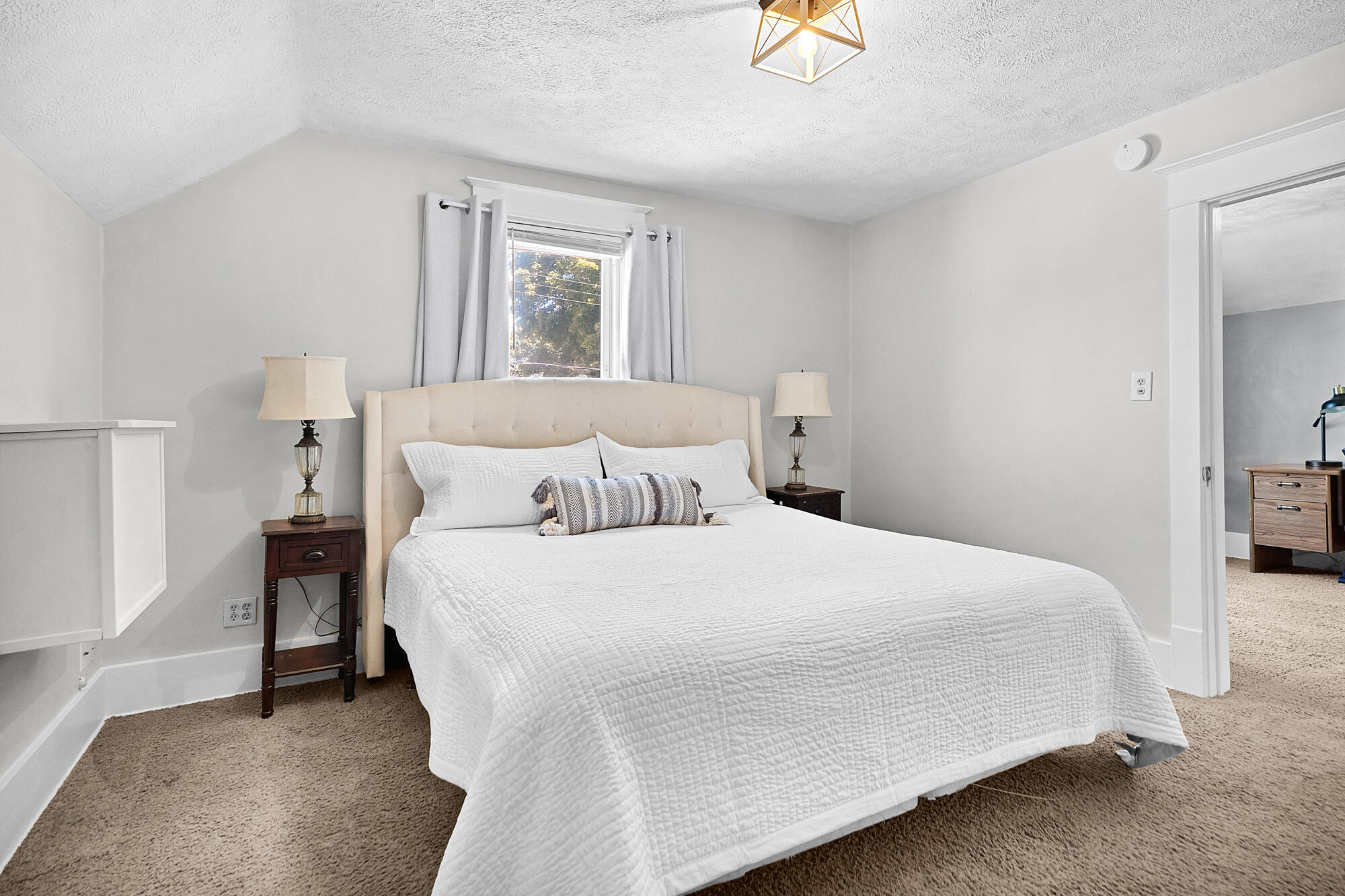 604 Hubbard Street NE Grand Rapids MI 49525