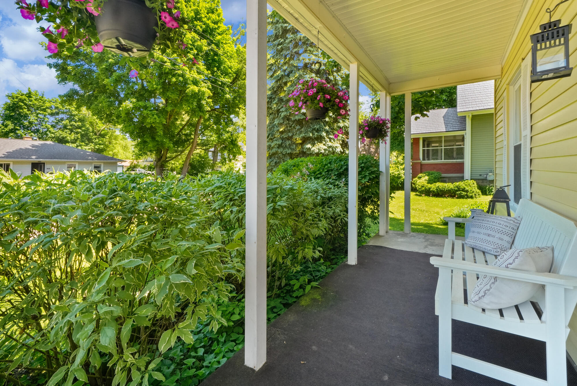 604 Hubbard Street NE Grand Rapids MI 49525