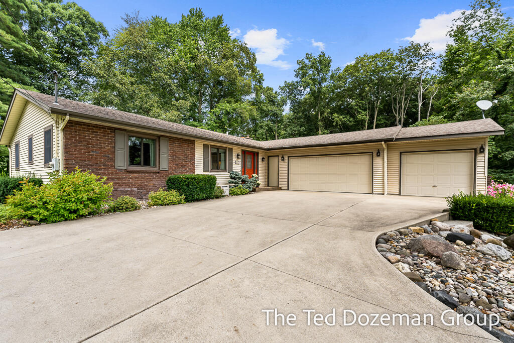 4517 Scenic Drive Hamilton MI 49419