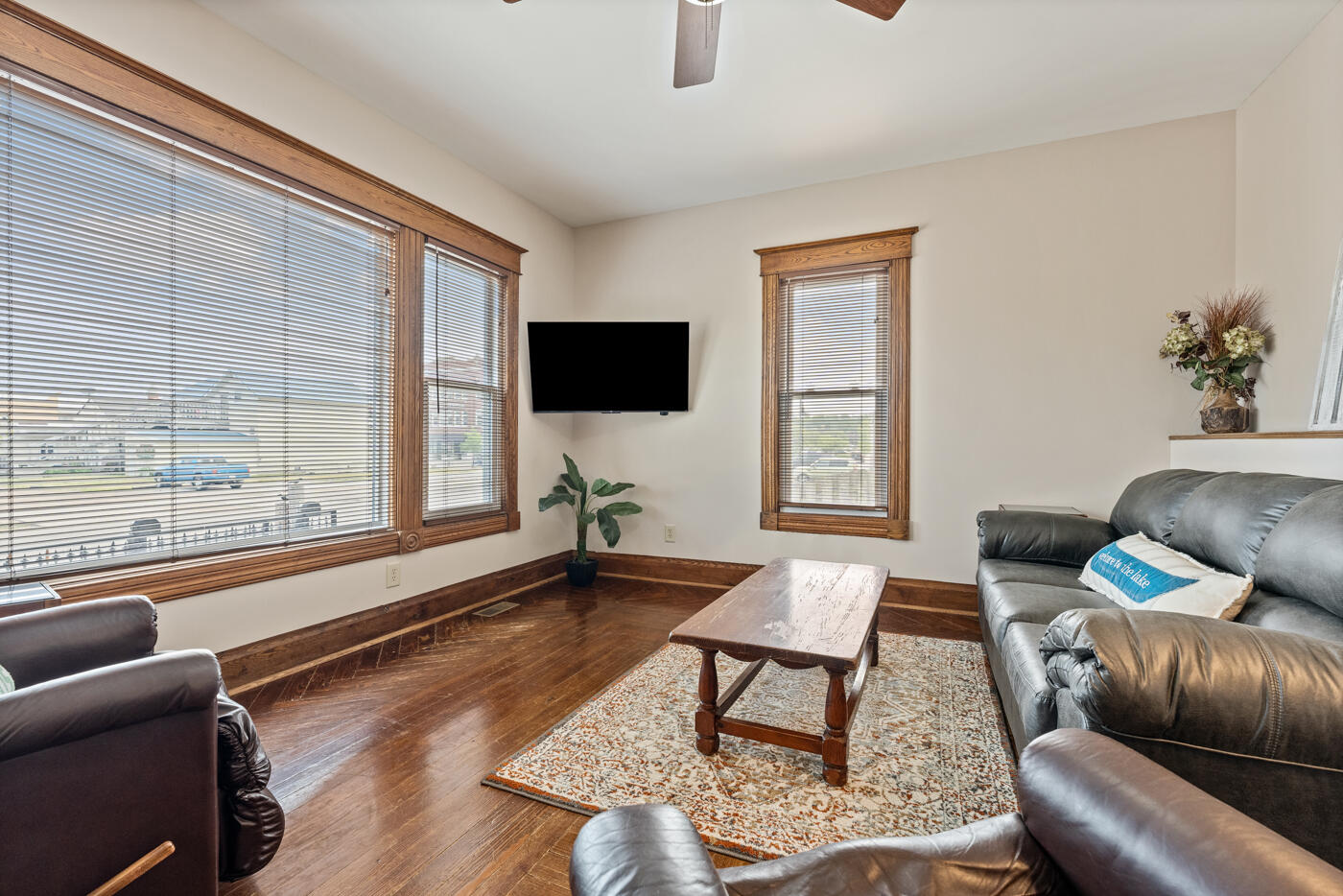 424 Huron Street South Haven MI 49090