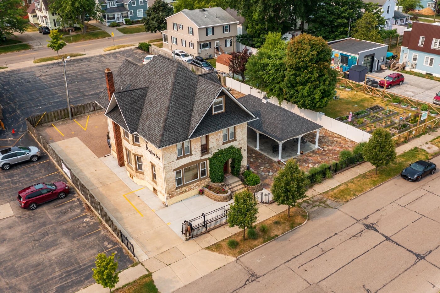 424 Huron Street South Haven MI 49090