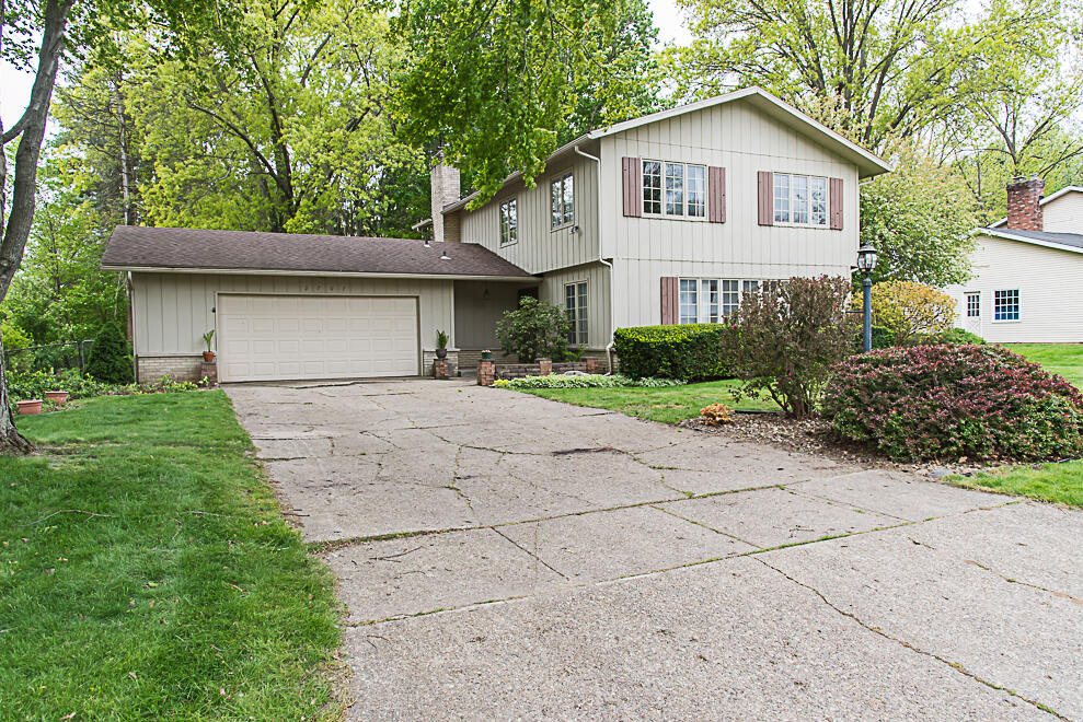 2707 Tattersall Road Portage MI 49024