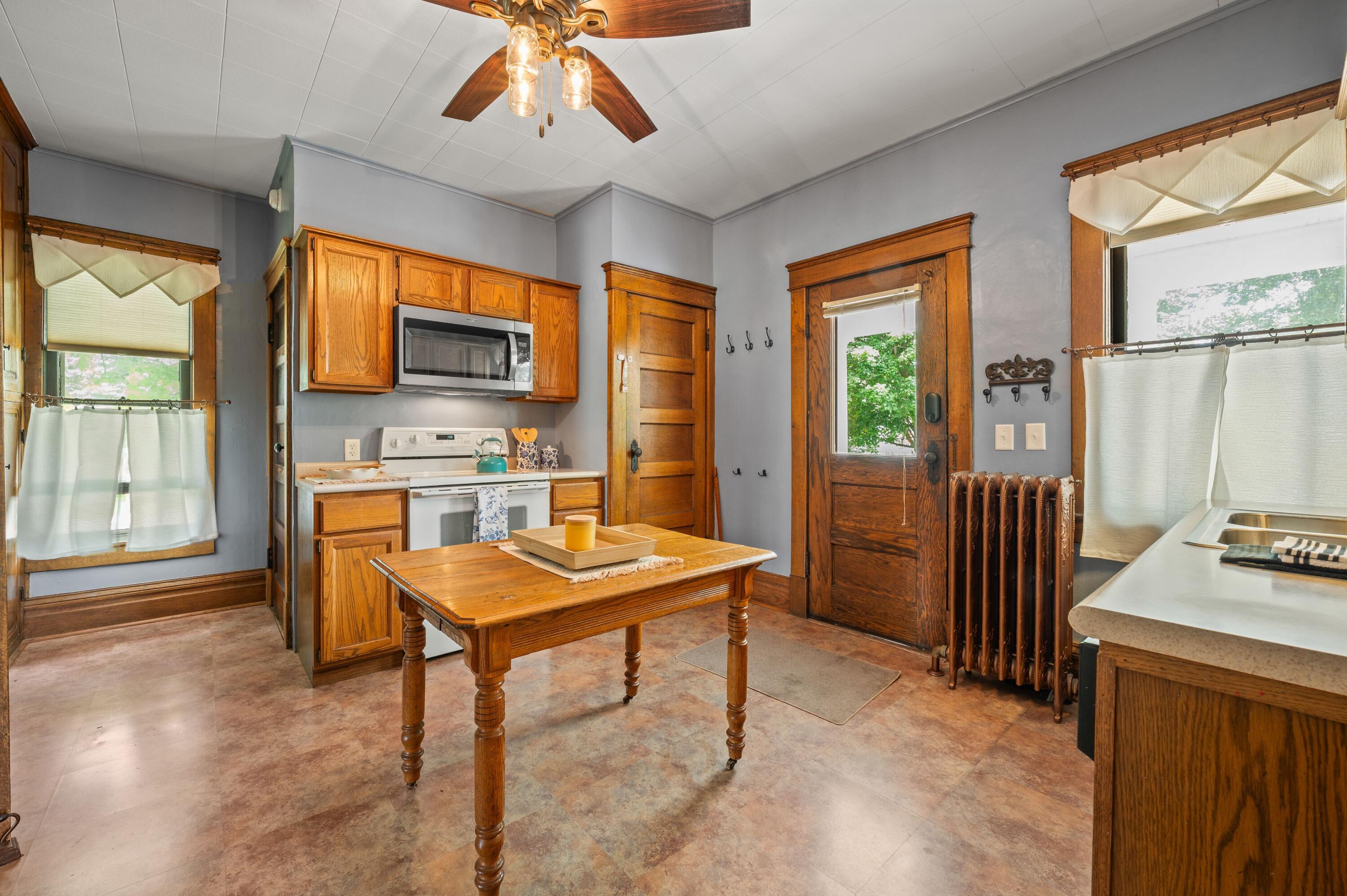 103 S Lincoln Avenue Niles MI 49120