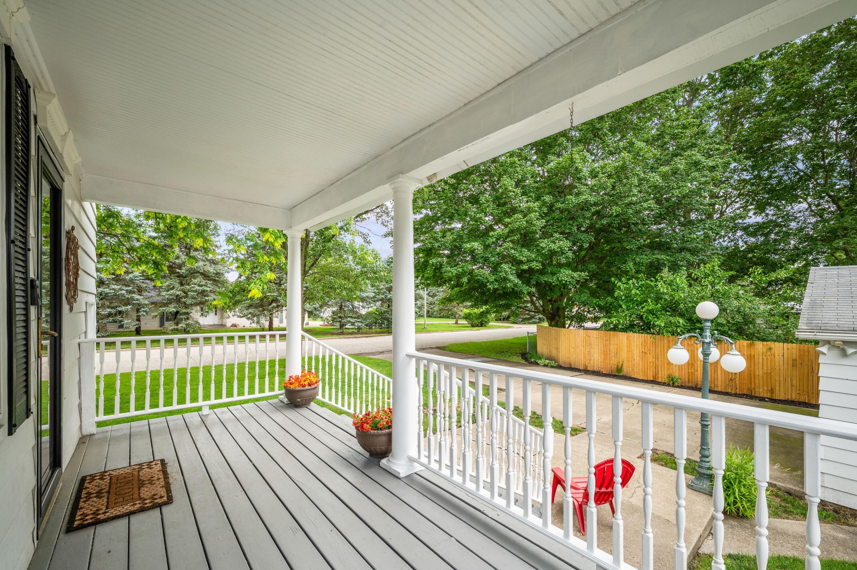 103 S Lincoln Avenue Niles MI 49120
