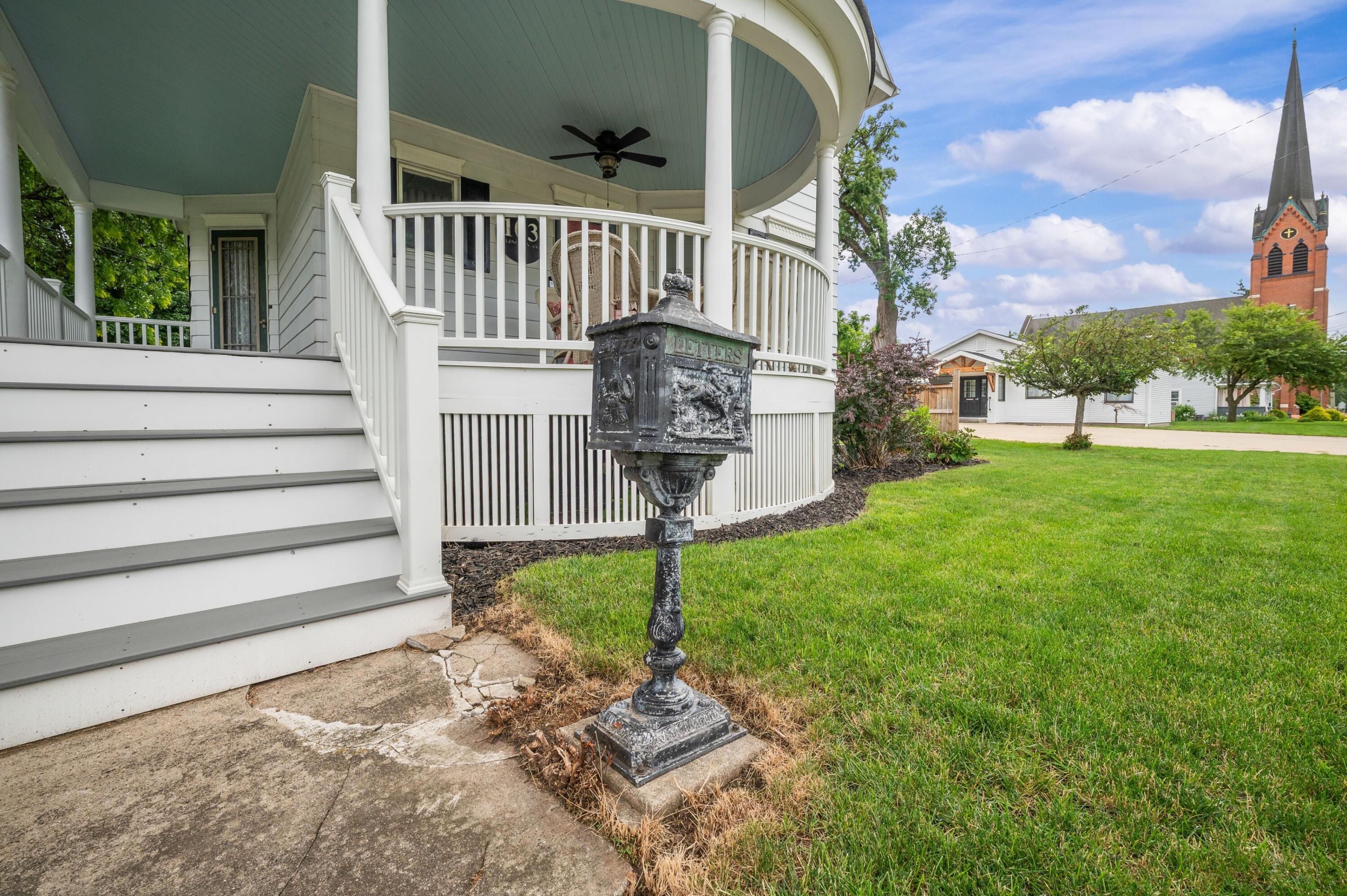 103 S Lincoln Avenue Niles MI 49120