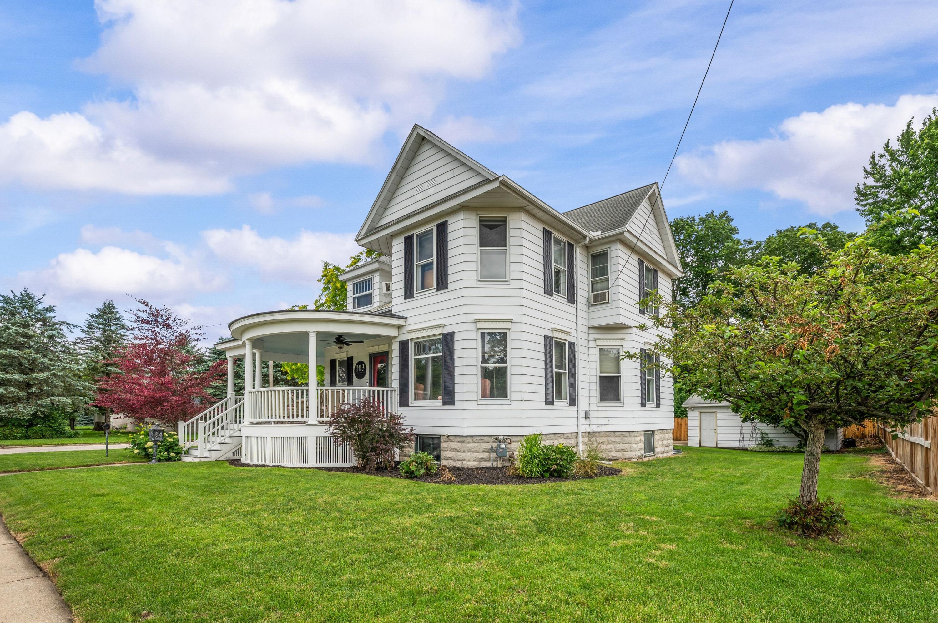 103 S Lincoln Avenue Niles MI 49120