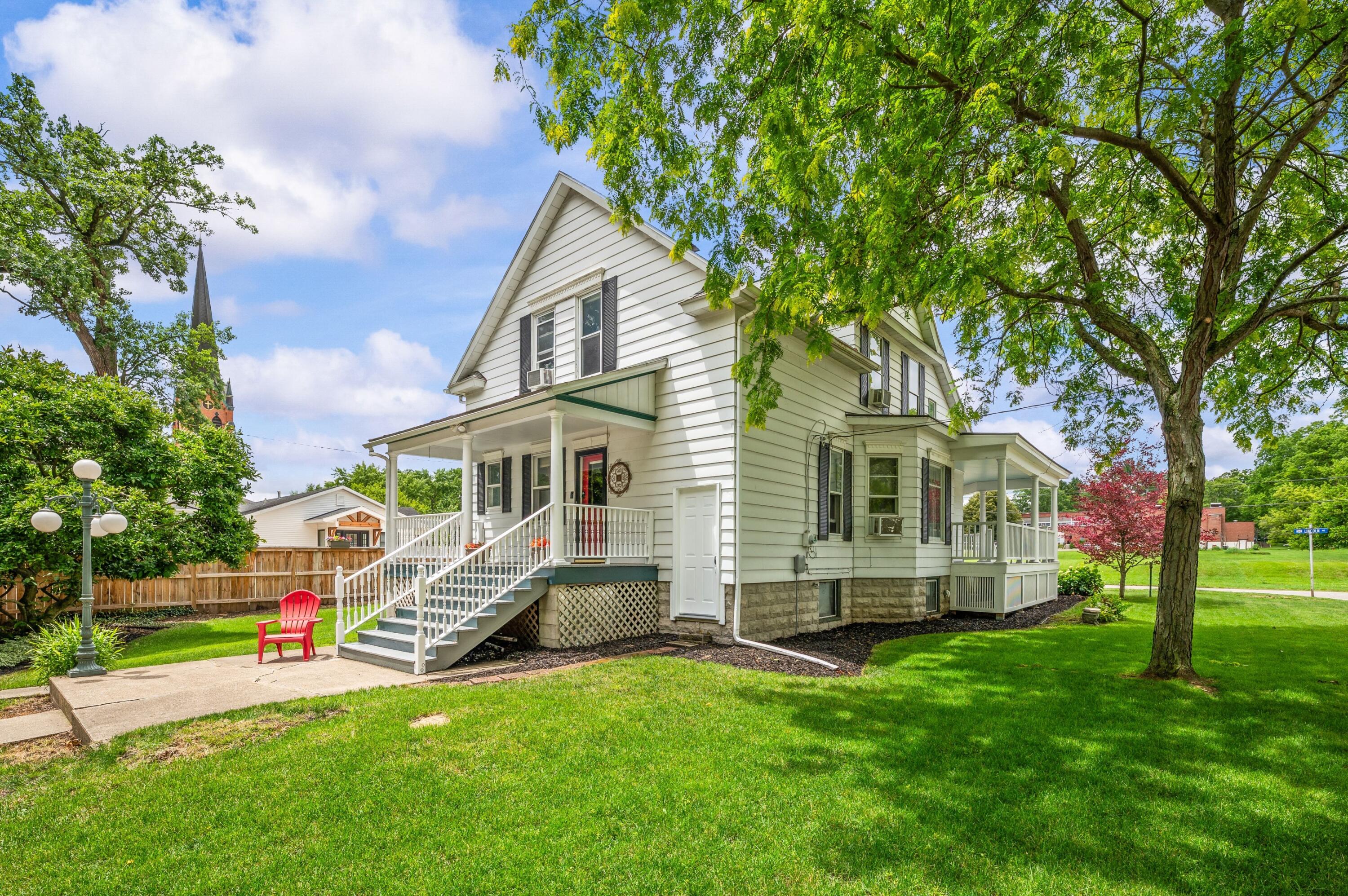 103 S Lincoln Avenue Niles MI 49120