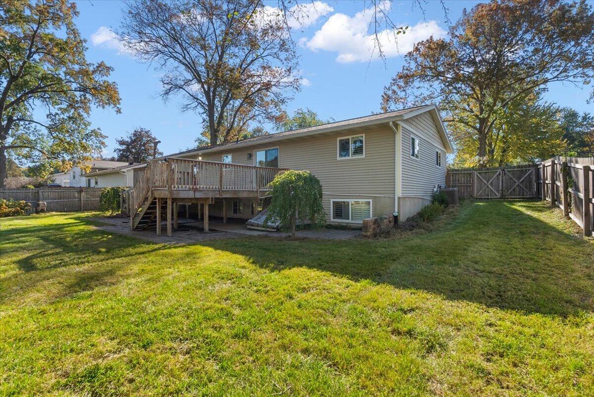 1687 Pinta Drive Holland MI 49424