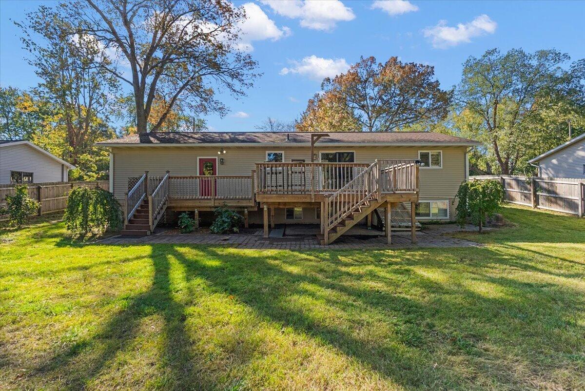 1687 Pinta Drive Holland MI 49424