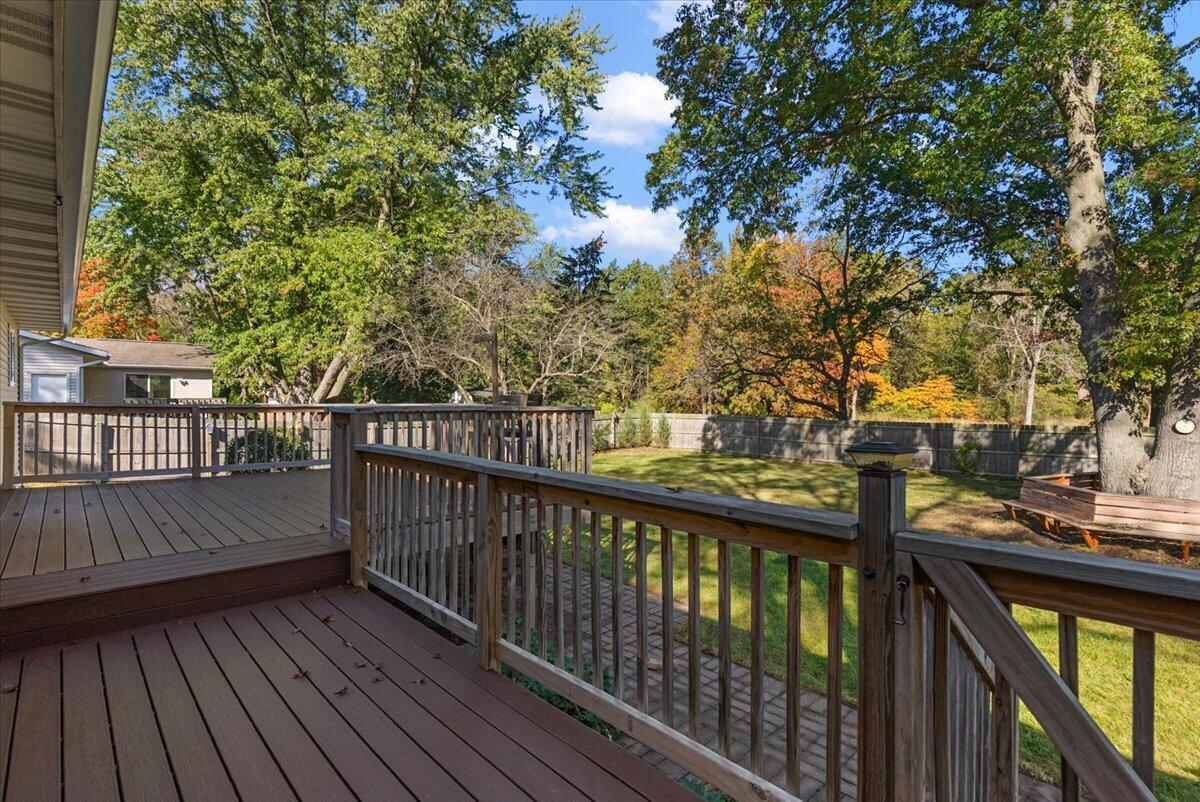 1687 Pinta Drive Holland MI 49424