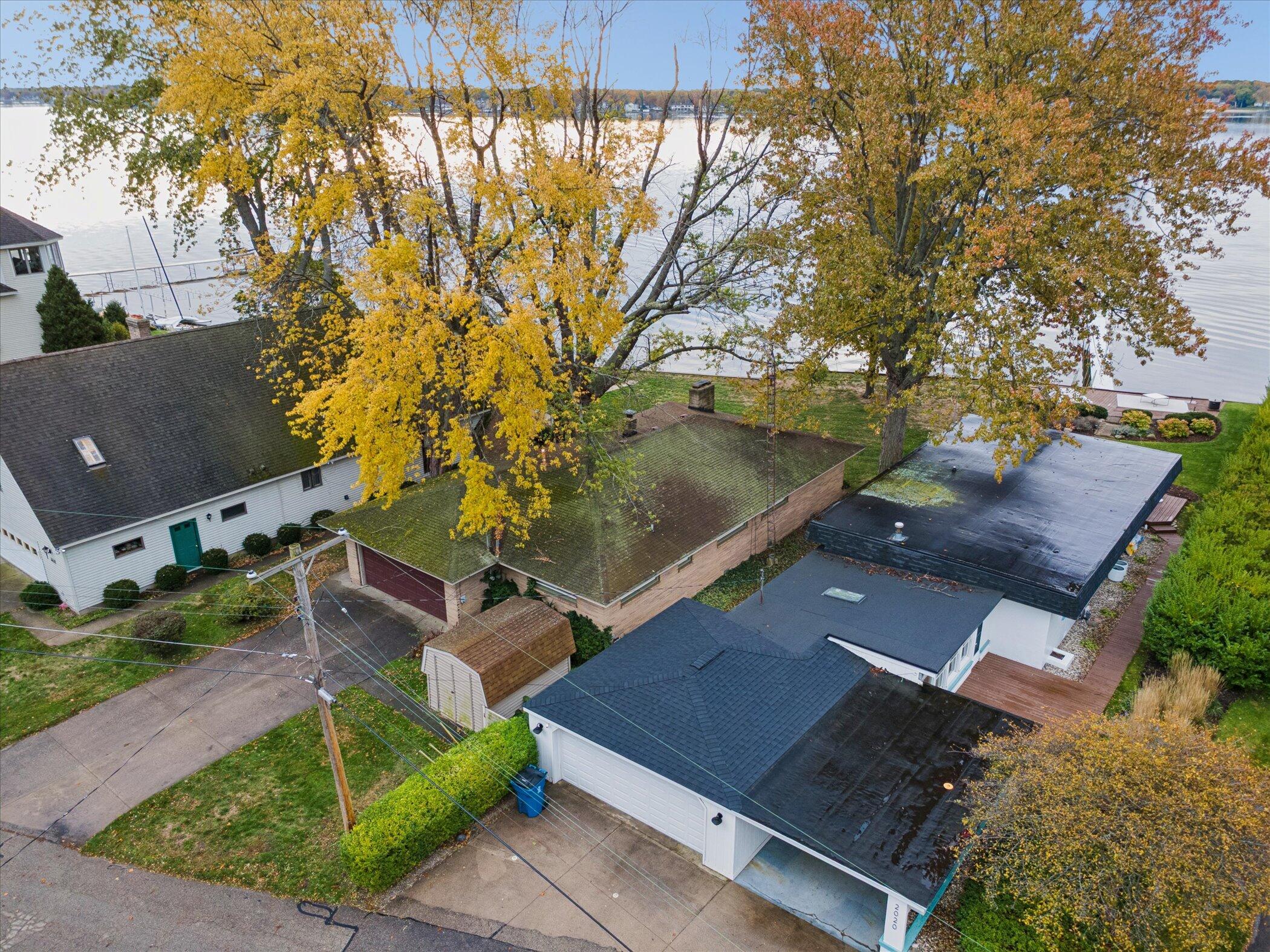 2016 Lake Street Holland MI 49424