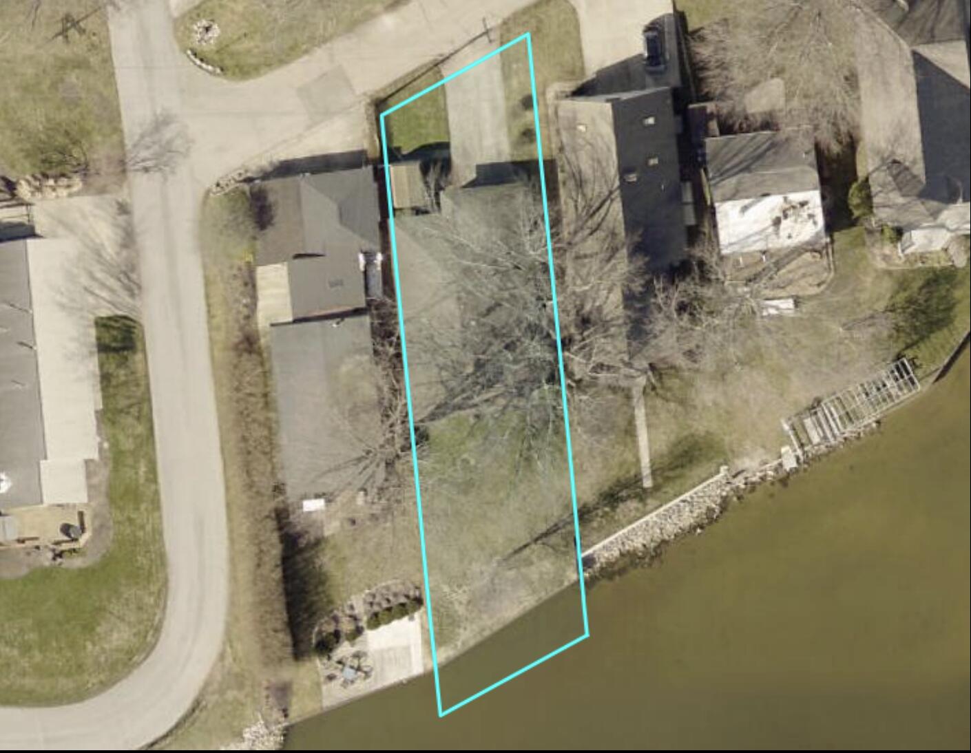 2016 Lake Street Holland MI 49424